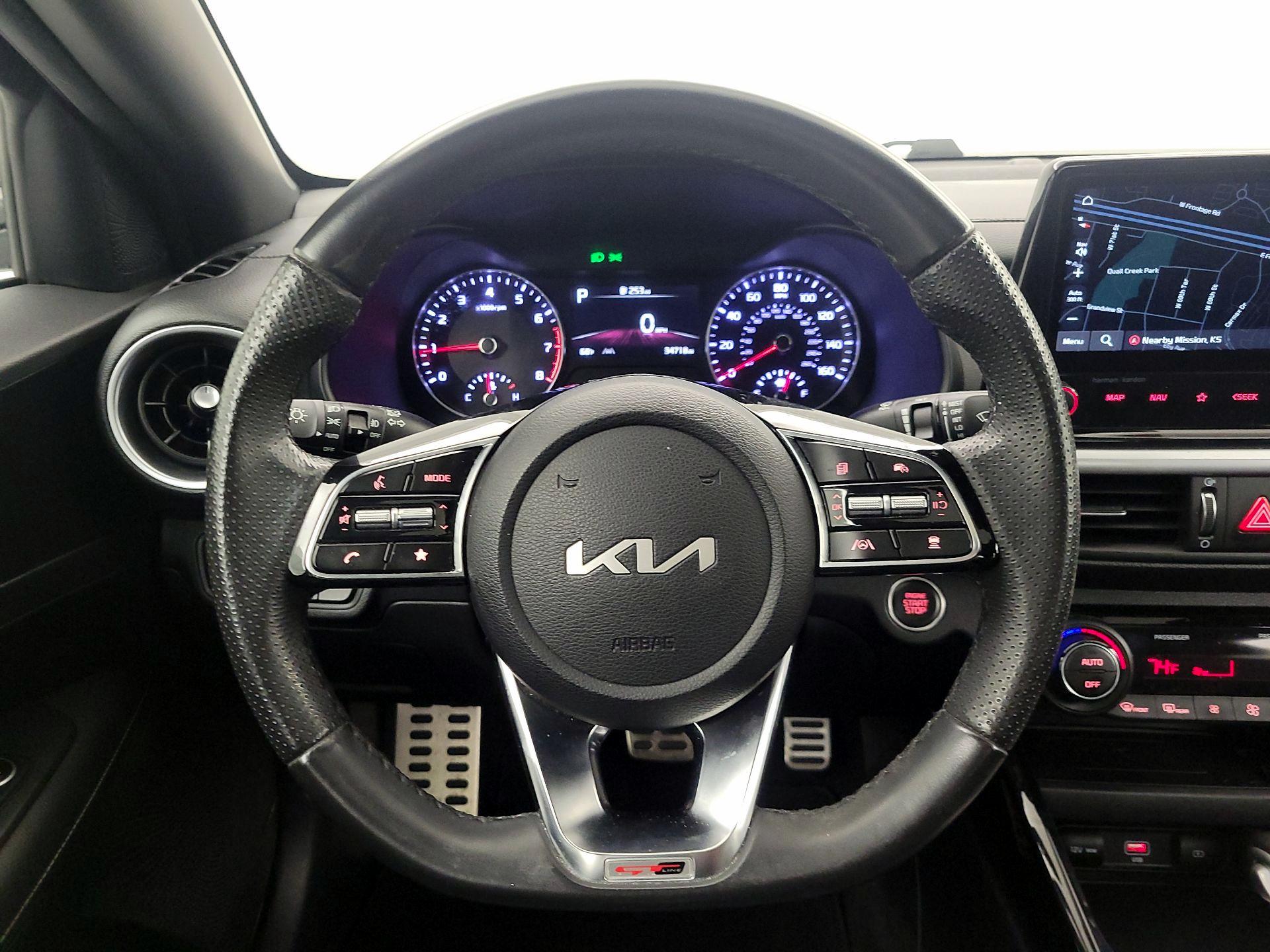 Thumbnail: 2023 Kia Forte - 10
