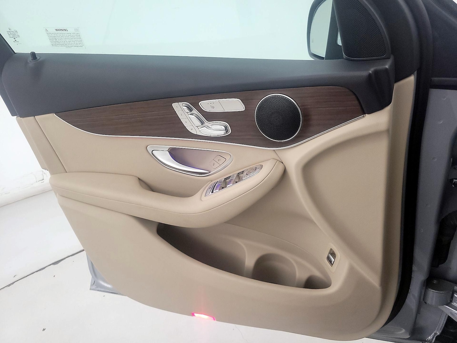 2022 Mercedes-Benz GLC GLC300 - Photo 13