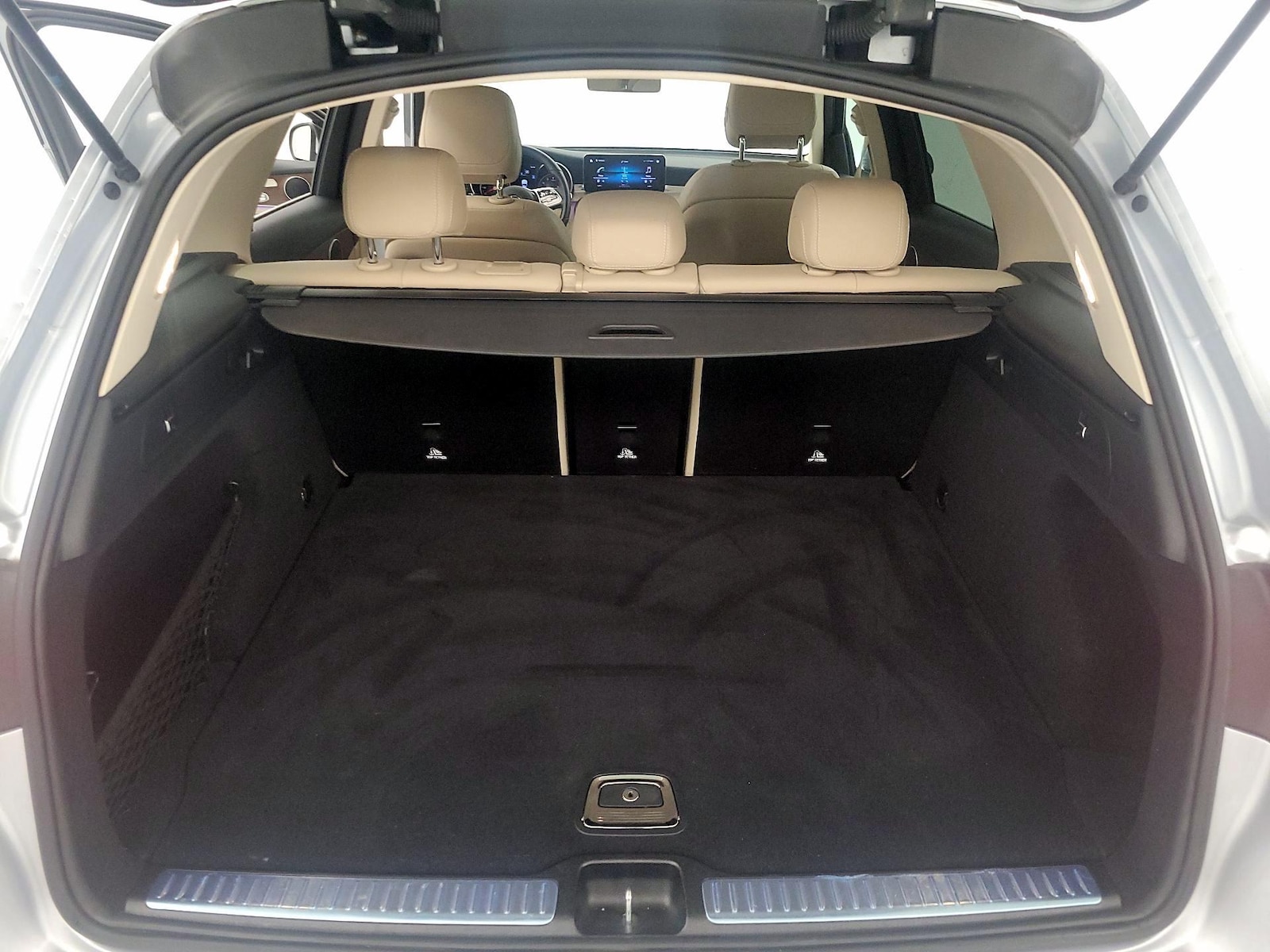2022 Mercedes-Benz GLC GLC300 - Photo 21
