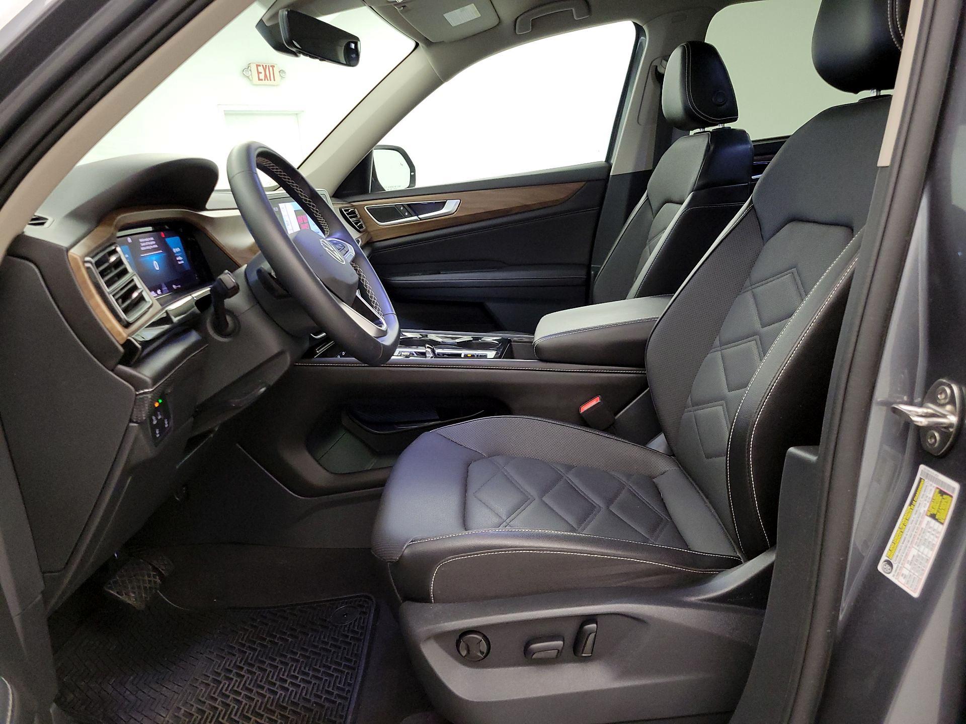 Thumbnail: 2024 Volkswagen Atlas - 11