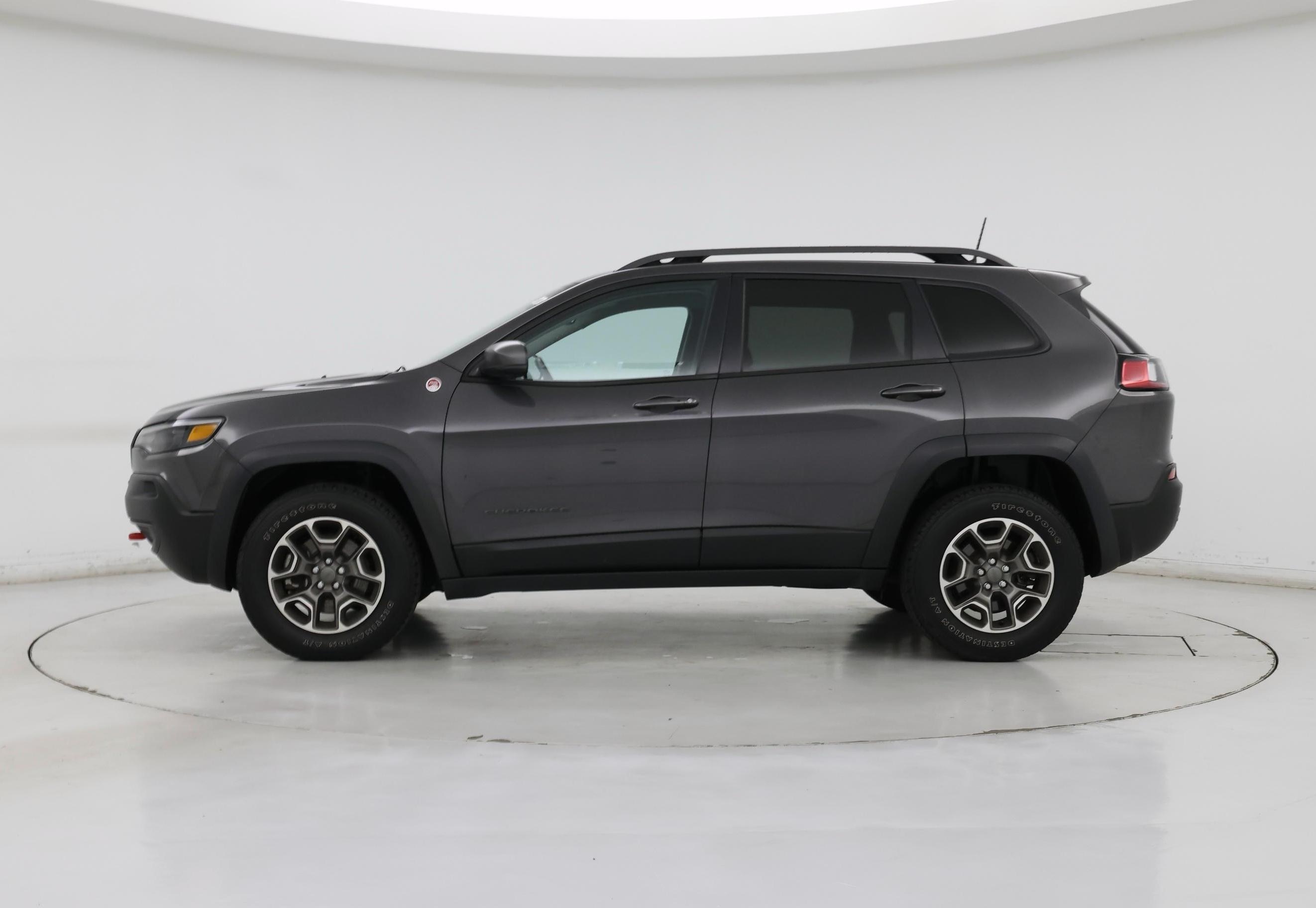 Thumbnail: 2021 Jeep Cherokee - 3