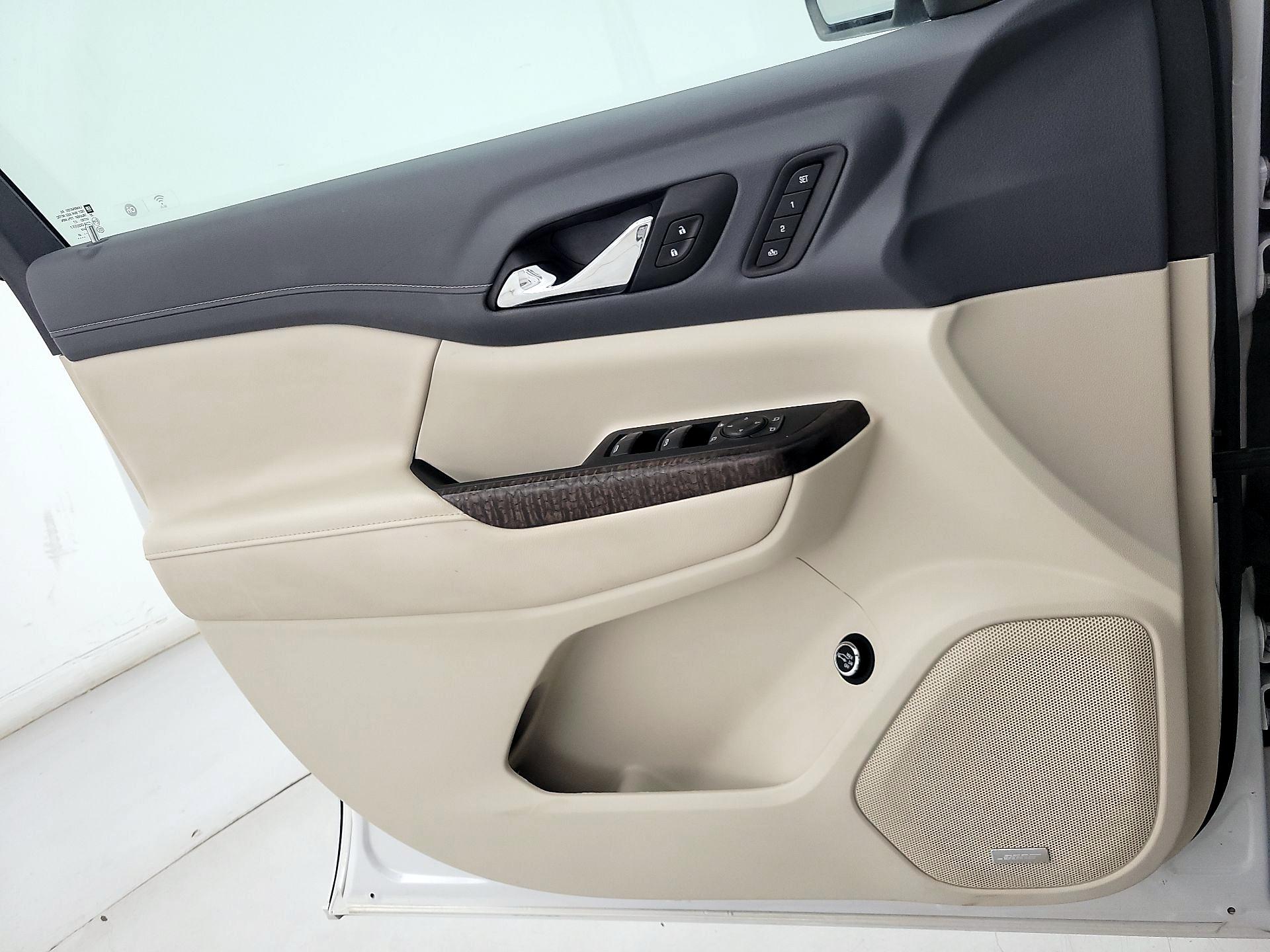 Thumbnail: 2023 GMC Acadia - 12