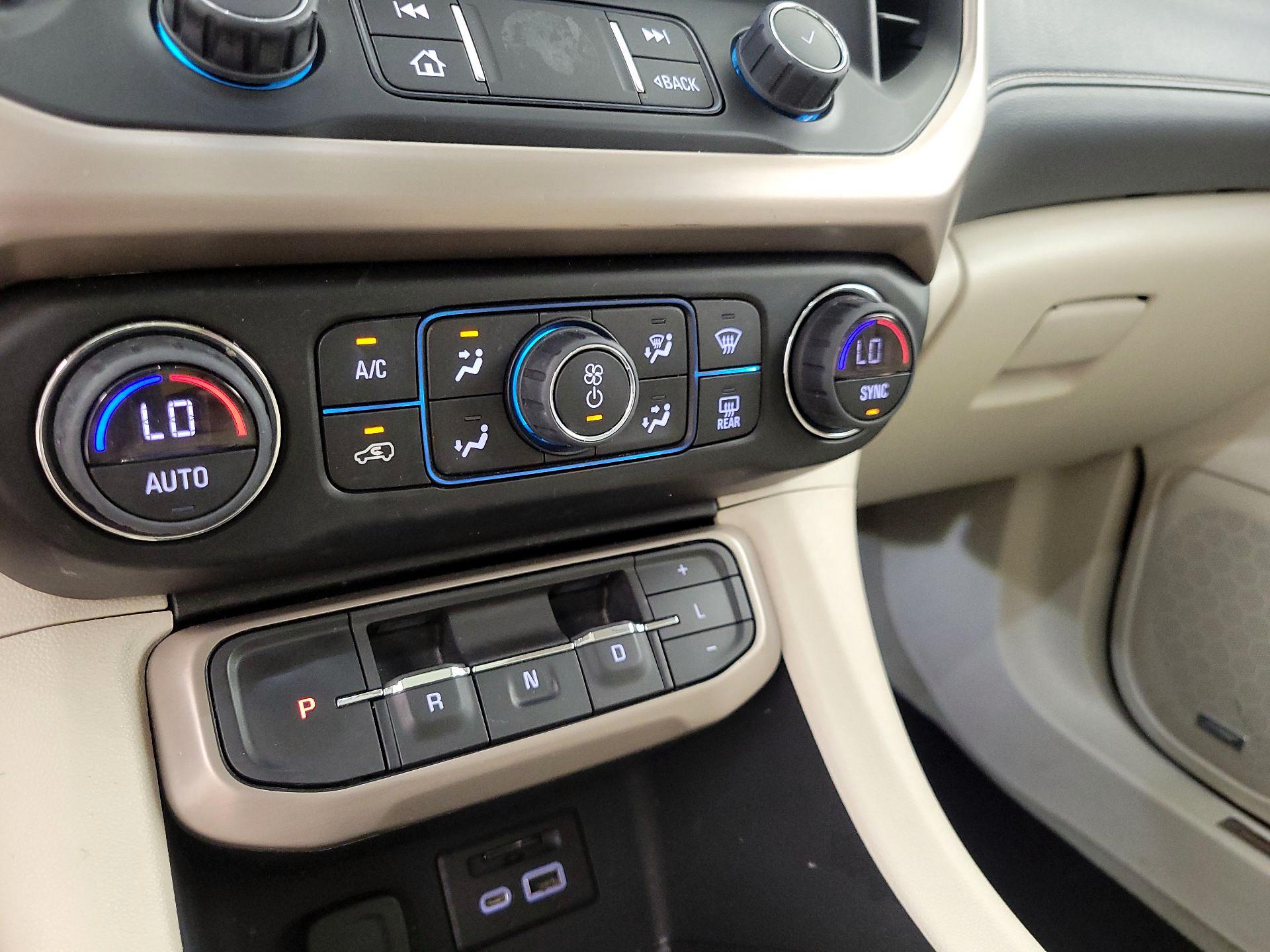 Thumbnail: 2023 GMC Acadia - 17