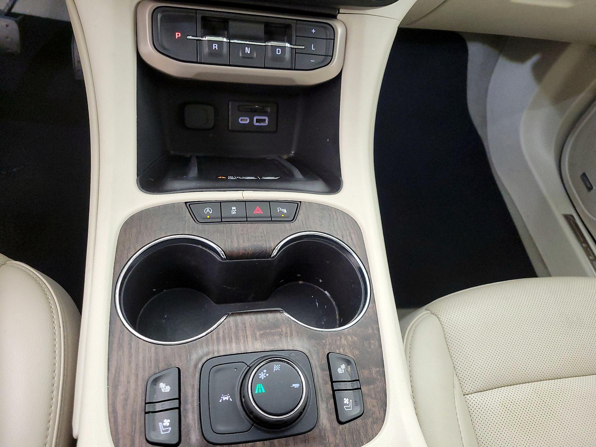 Thumbnail: 2023 GMC Acadia - 18