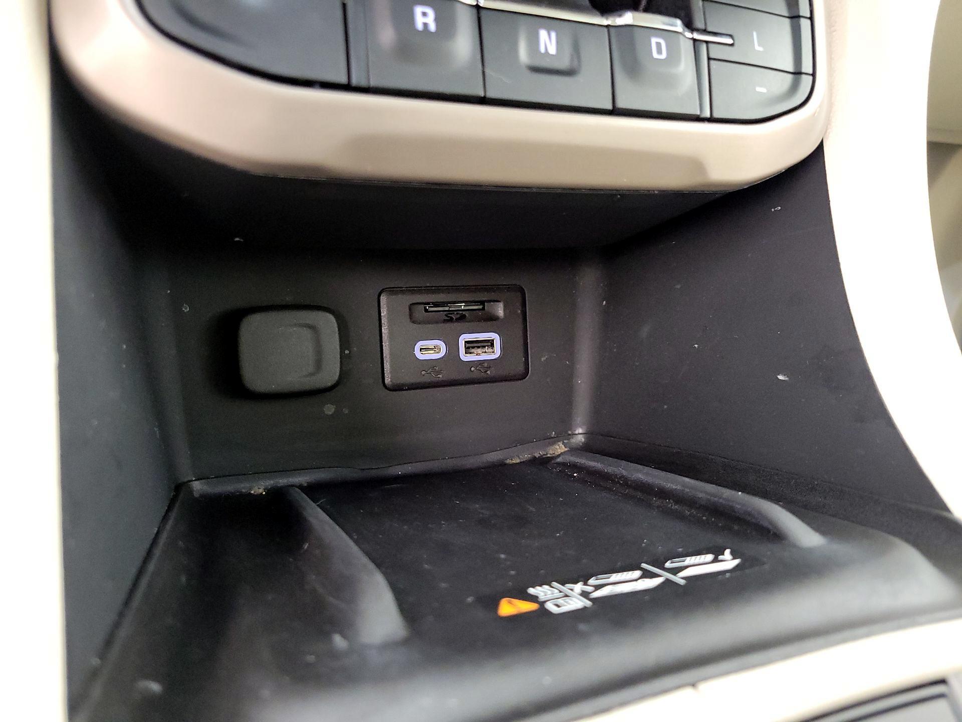 Thumbnail: 2023 GMC Acadia - 19