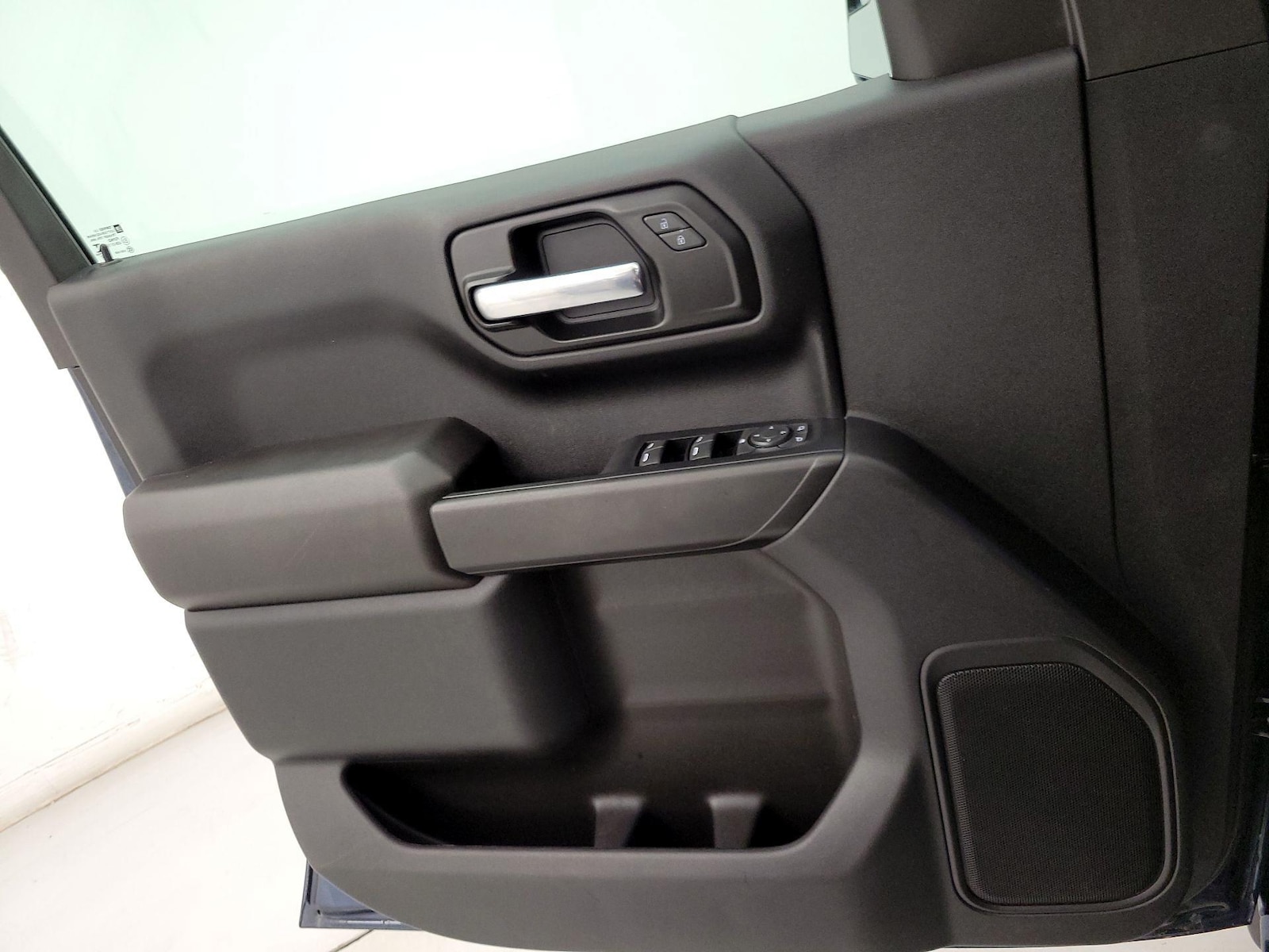 2023 Chevrolet Silverado 1500 Custom - Photo 13