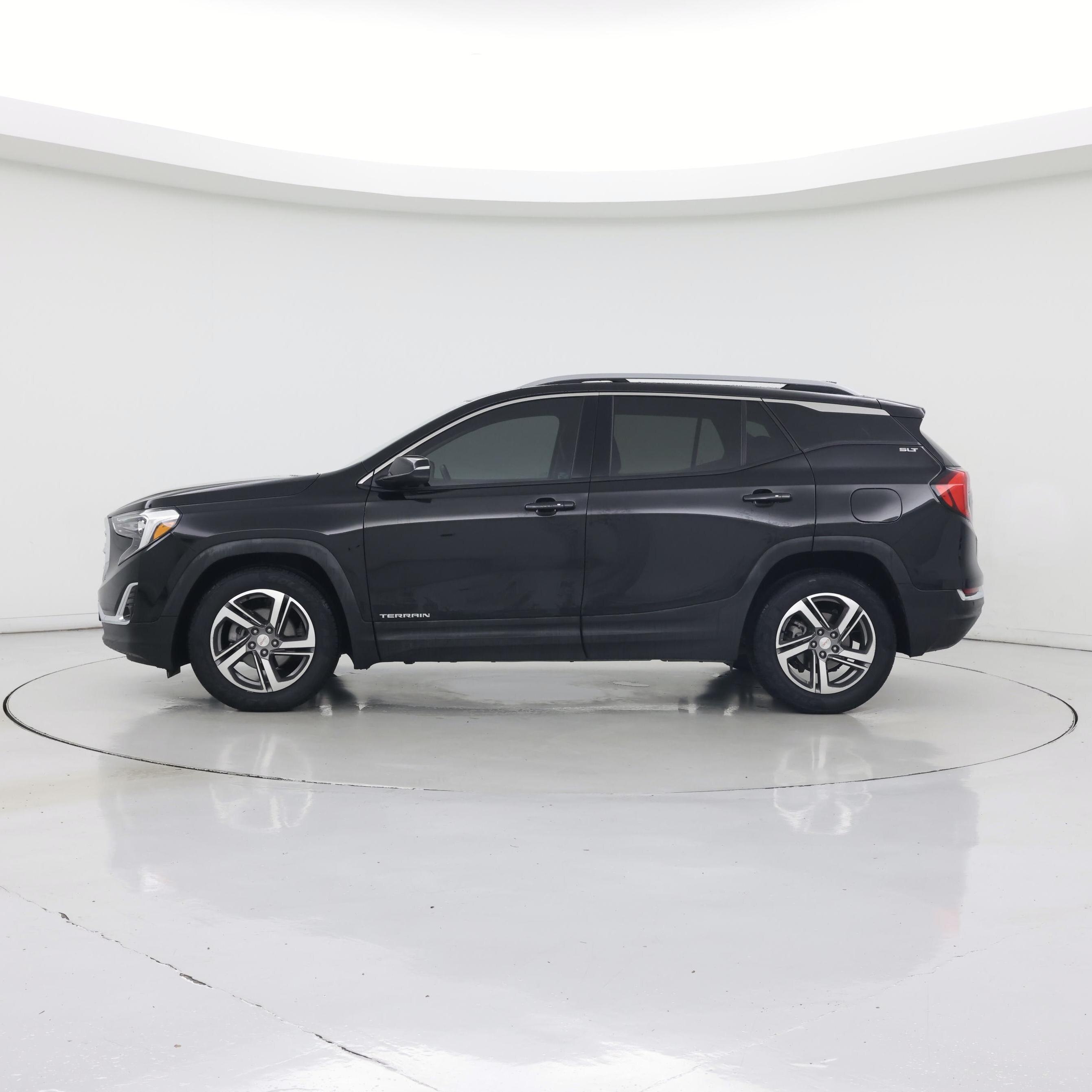 Thumbnail: 2021 GMC Terrain - 3