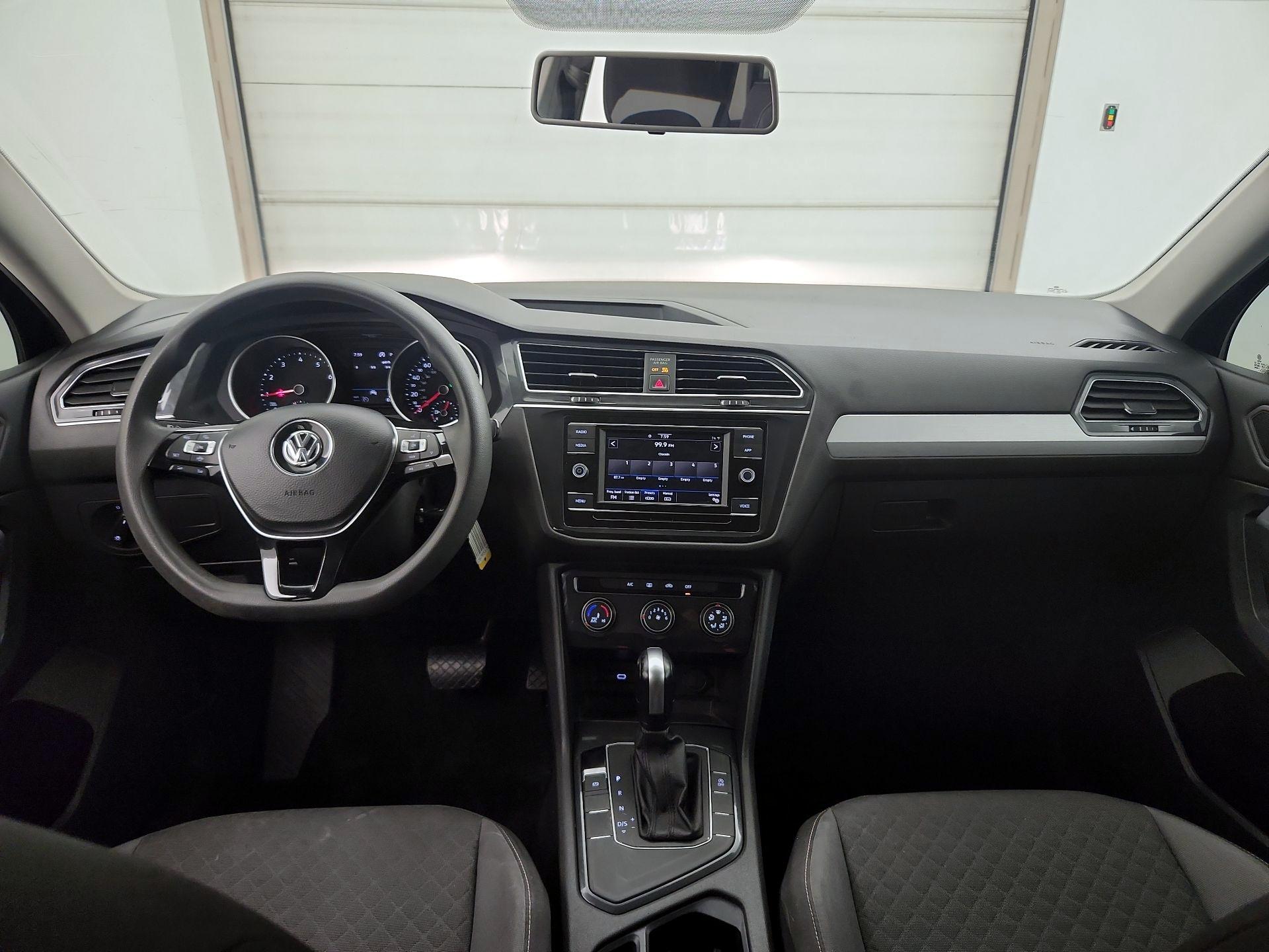 Thumbnail: 2021 Volkswagen Tiguan - 9