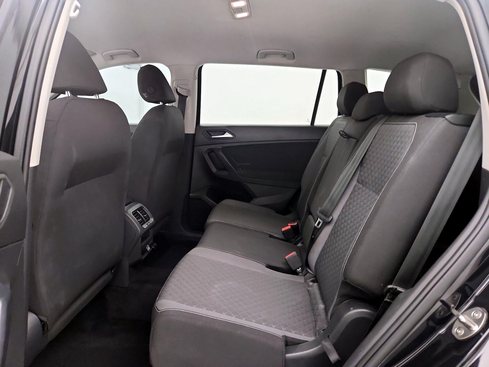 Thumbnail: 2021 Volkswagen Tiguan - 19