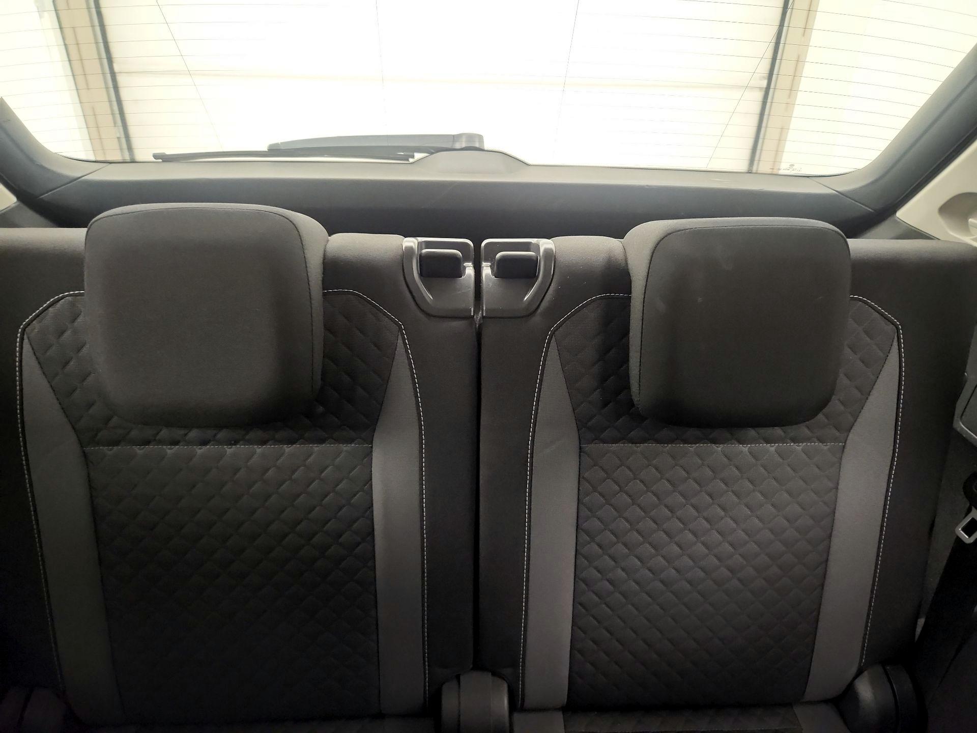 Thumbnail: 2021 Volkswagen Tiguan - 20