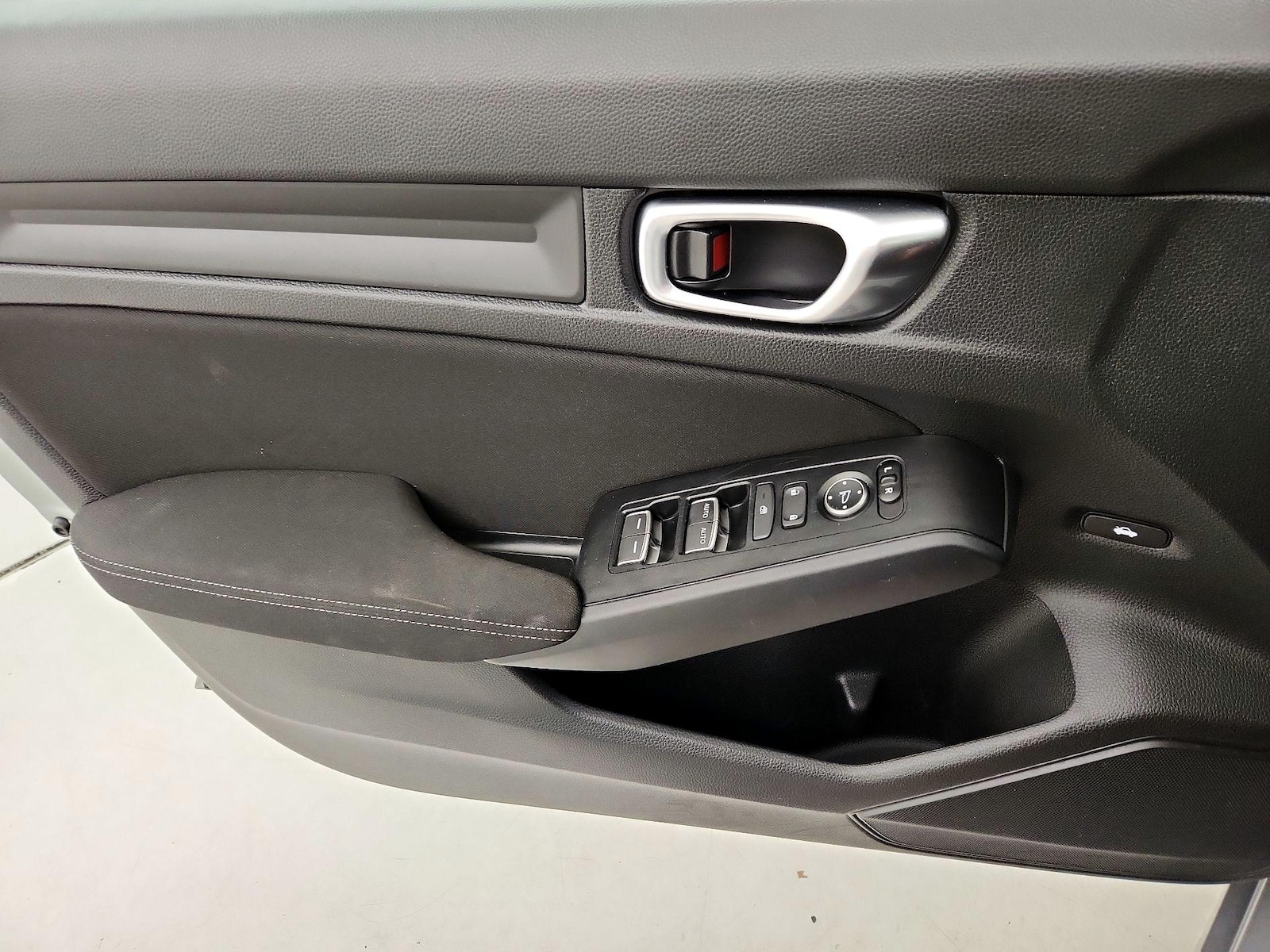 2025 Honda Civic Sport - Photo 13