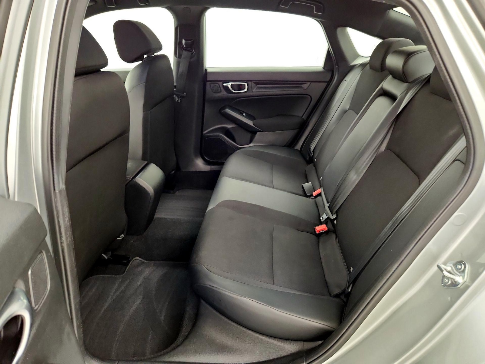 2025 Honda Civic Sport - Photo 20