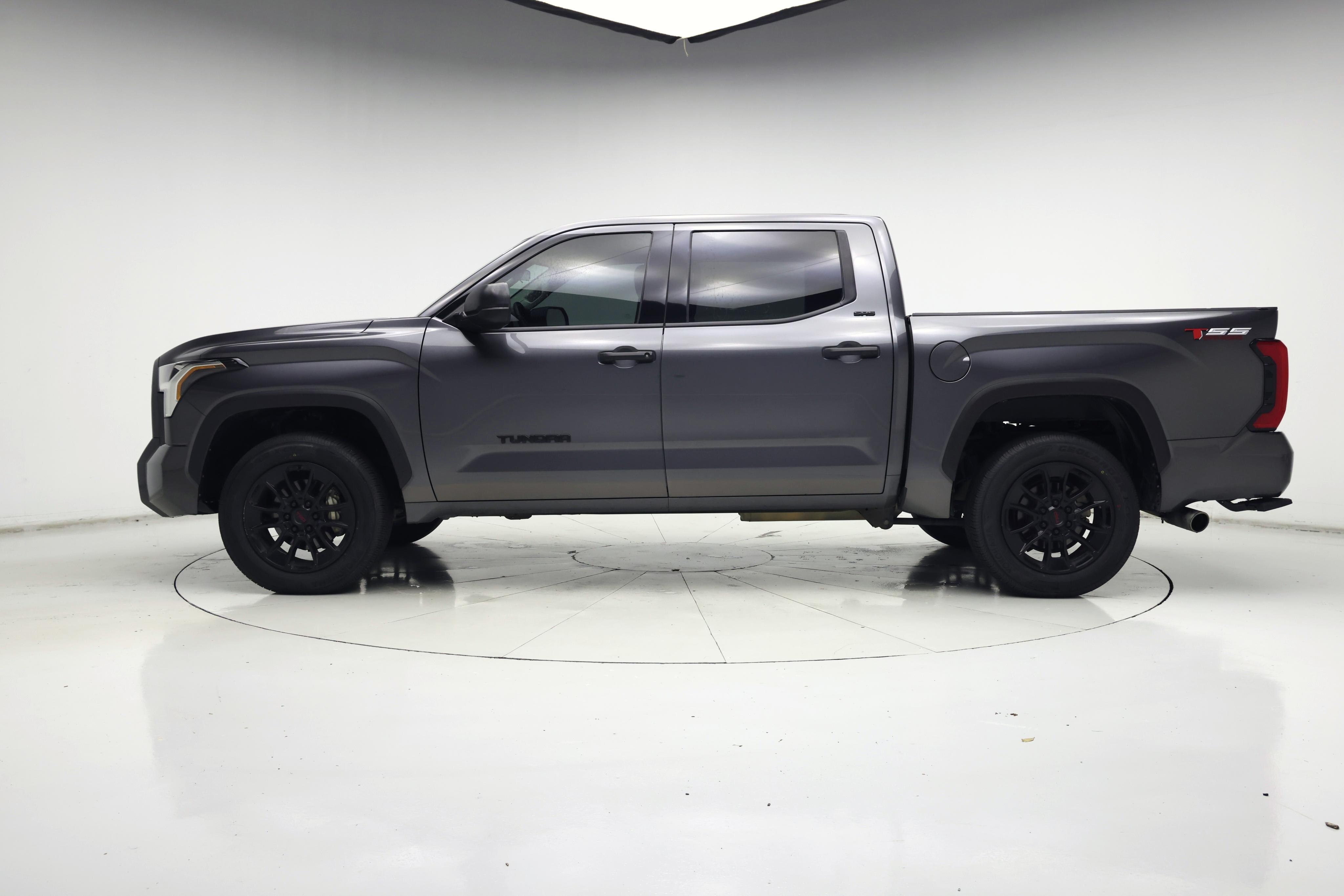 Thumbnail: 2023 Toyota Tundra - 3