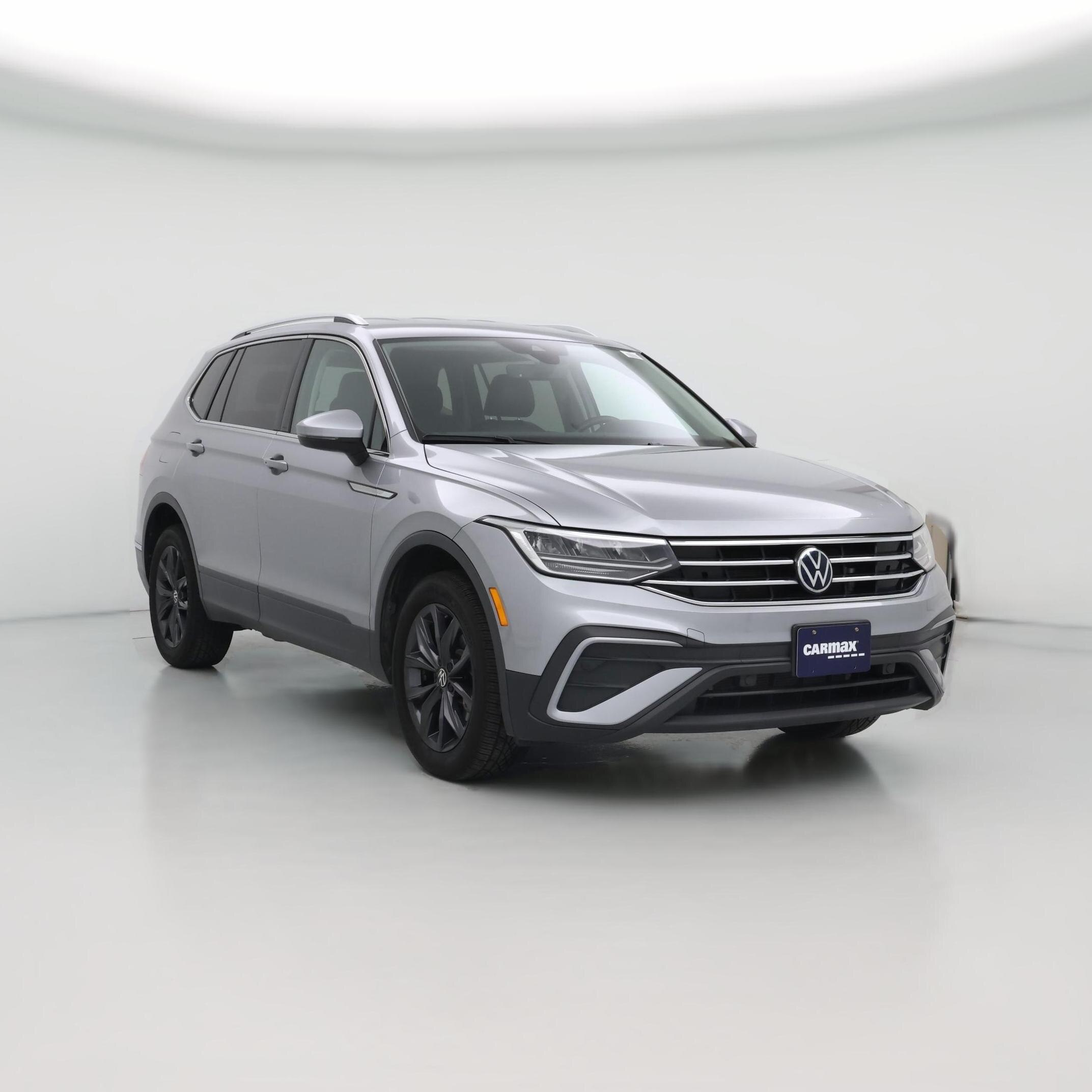 Thumbnail: 2022 Volkswagen Tiguan - 1