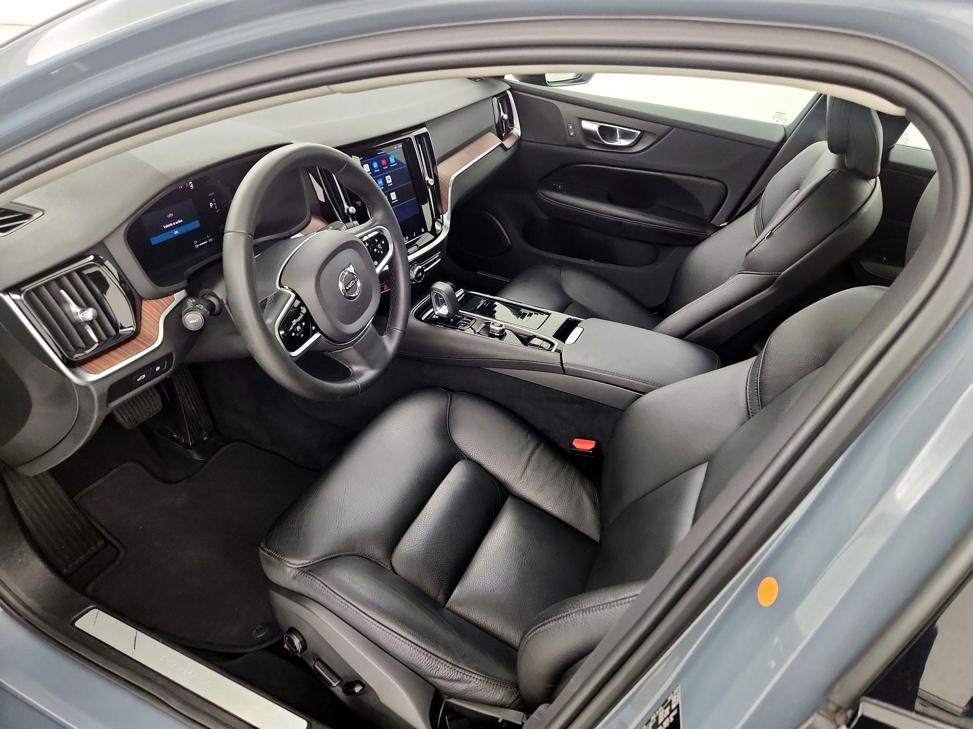 Thumbnail: 2023 Volvo S60 - 11