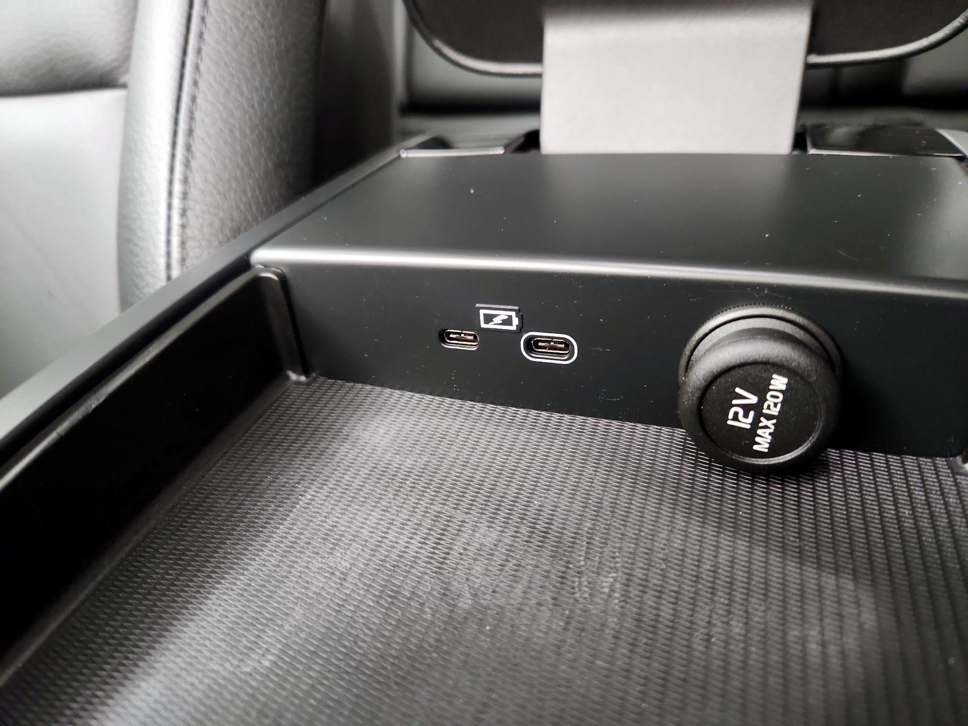 Thumbnail: 2023 Volvo S60 - 18