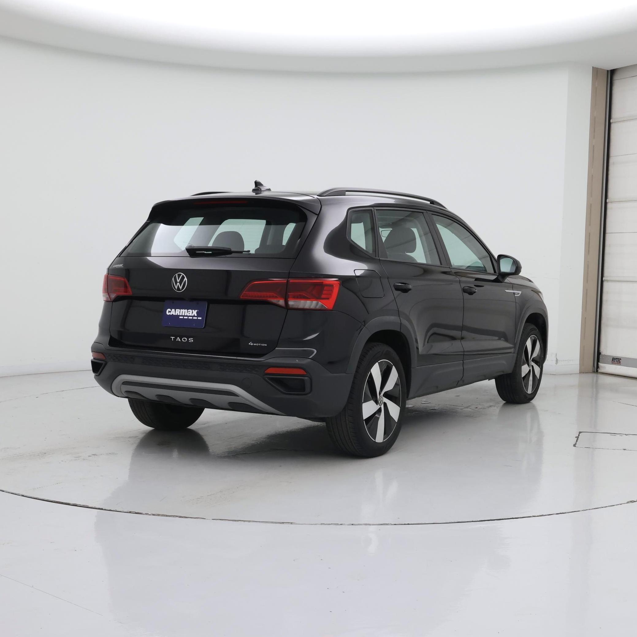 Thumbnail: 2023 Volkswagen Taos - 8