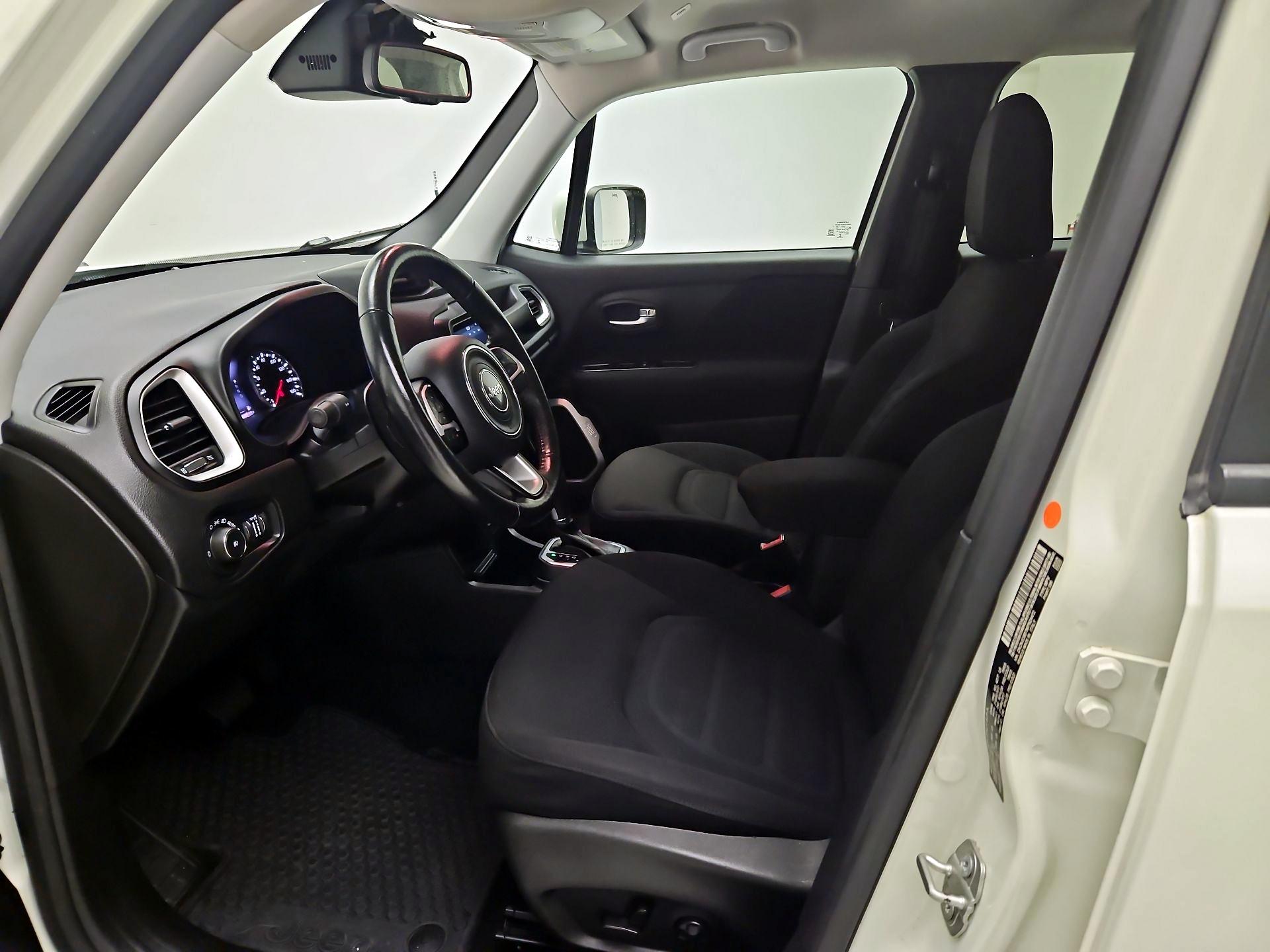 Thumbnail: 2021 Jeep Renegade - 11