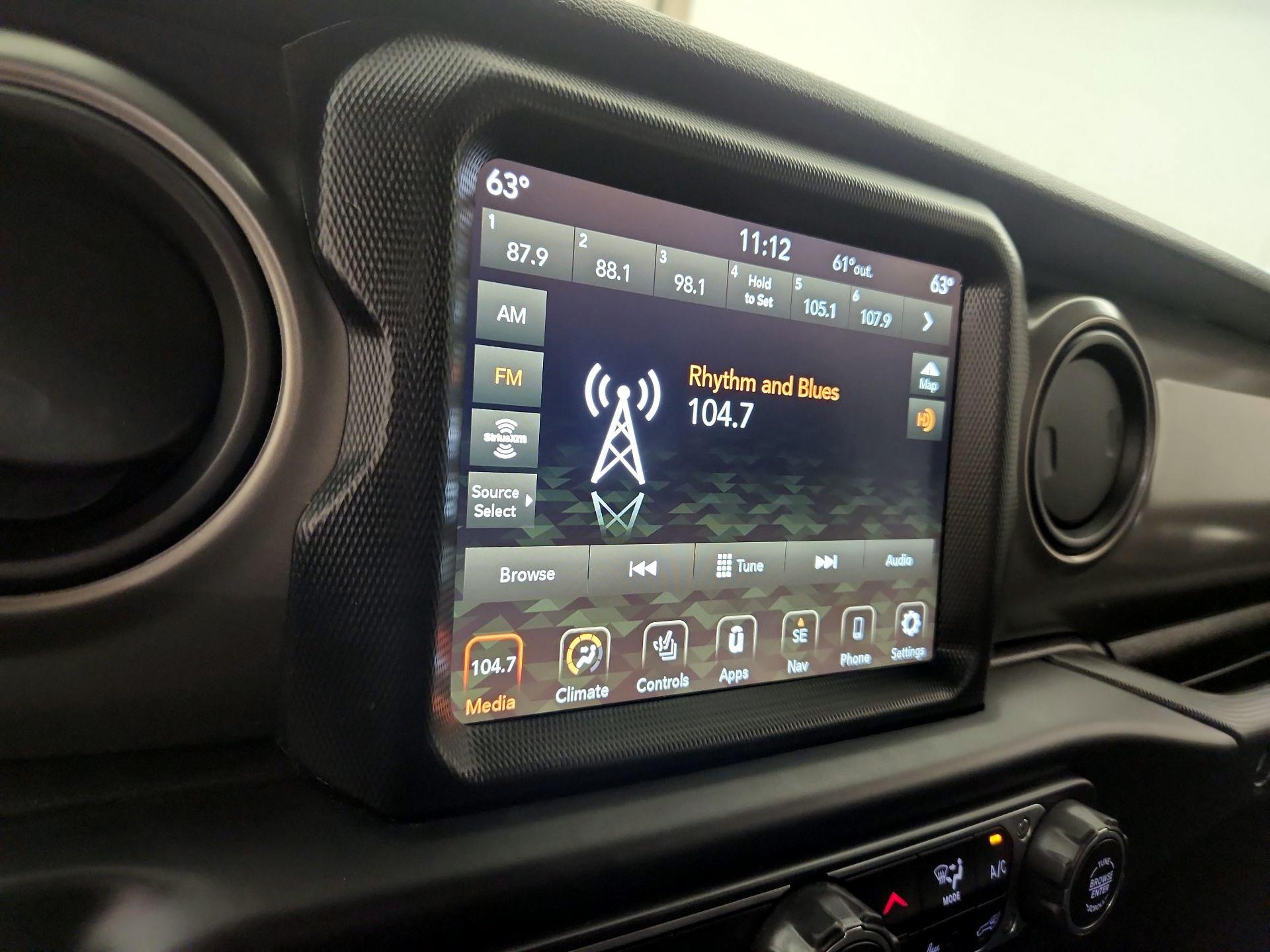 Thumbnail: 2021 Jeep Wrangler - 16