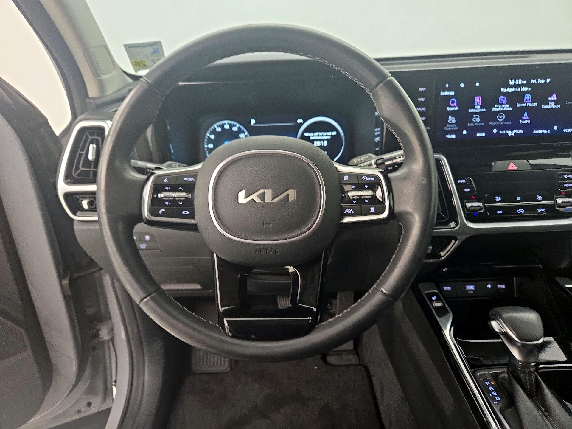 Thumbnail: 2023 Kia Sorento - 10