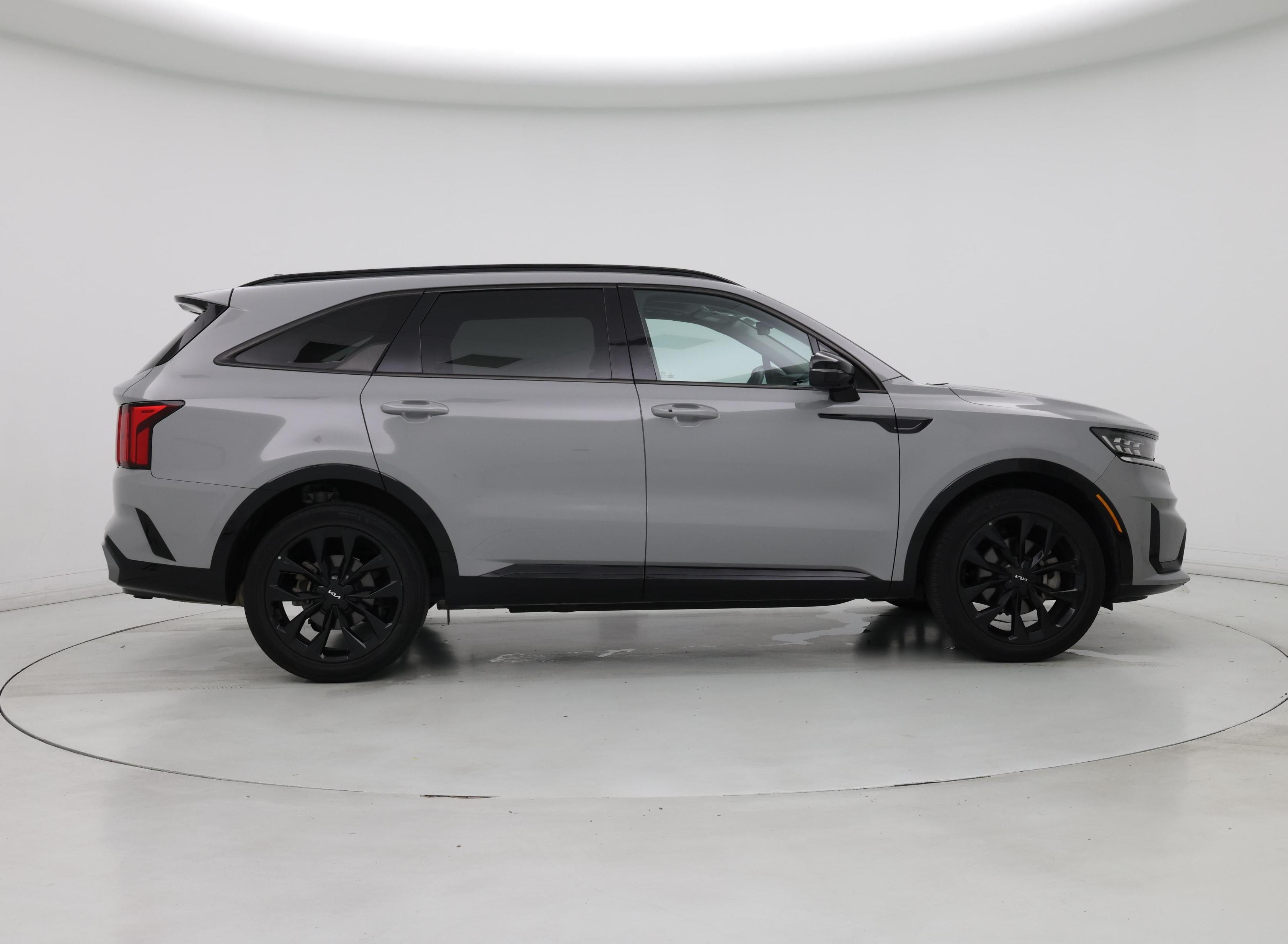 Thumbnail: 2023 Kia Sorento - 7