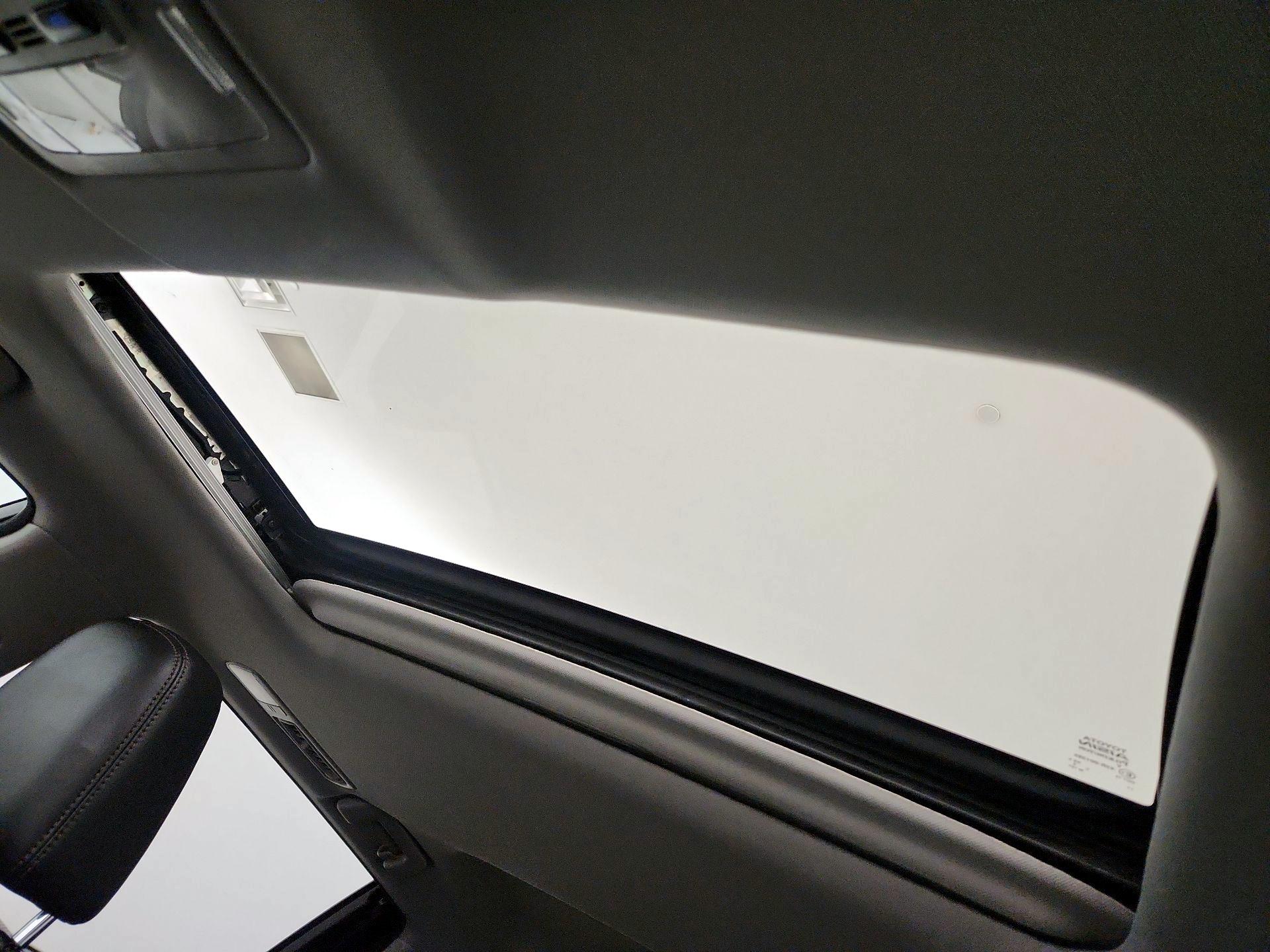 Thumbnail: 2014 Toyota Highlander - 19