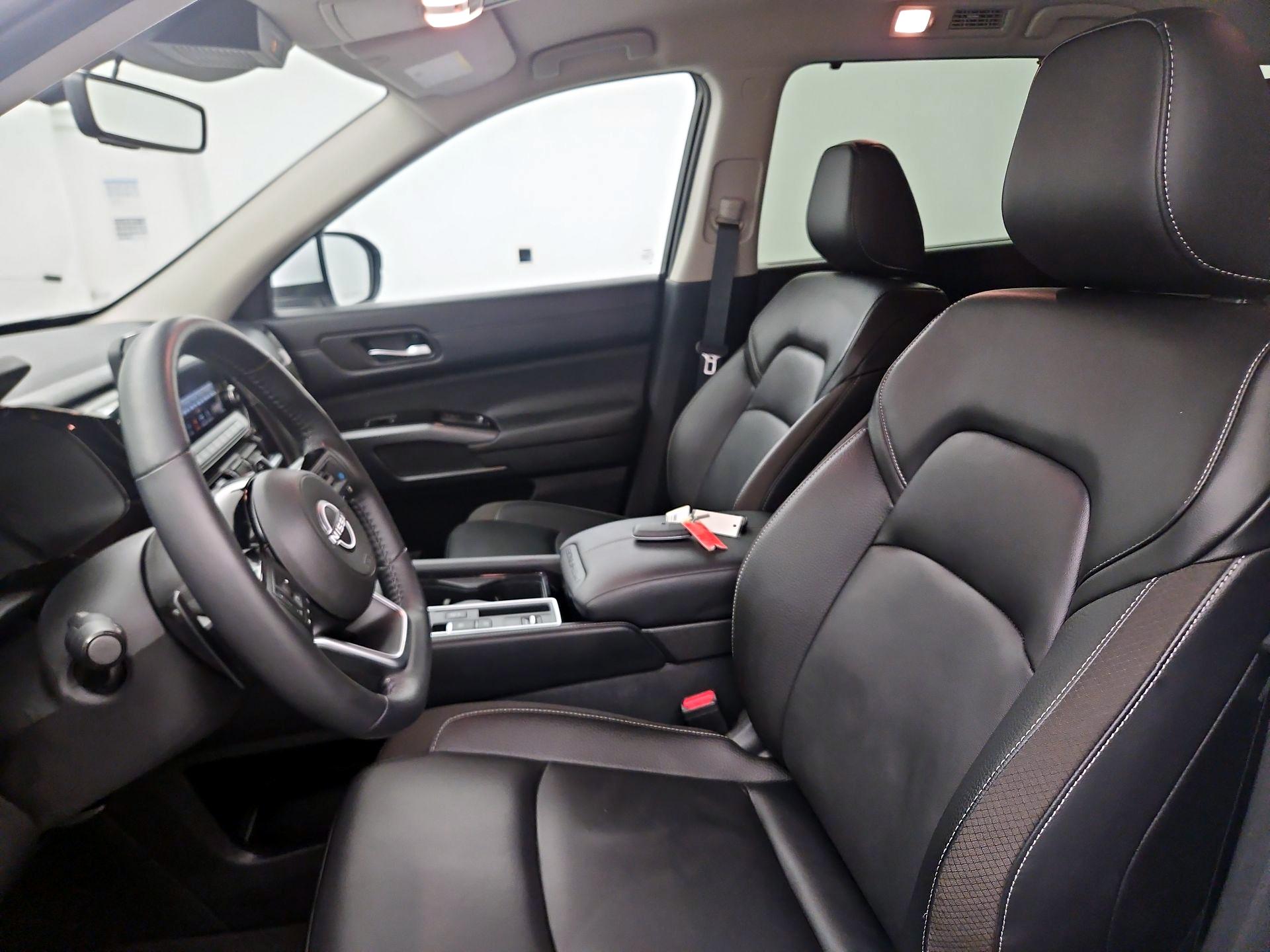 Thumbnail: 2025 Nissan Pathfinder - 11