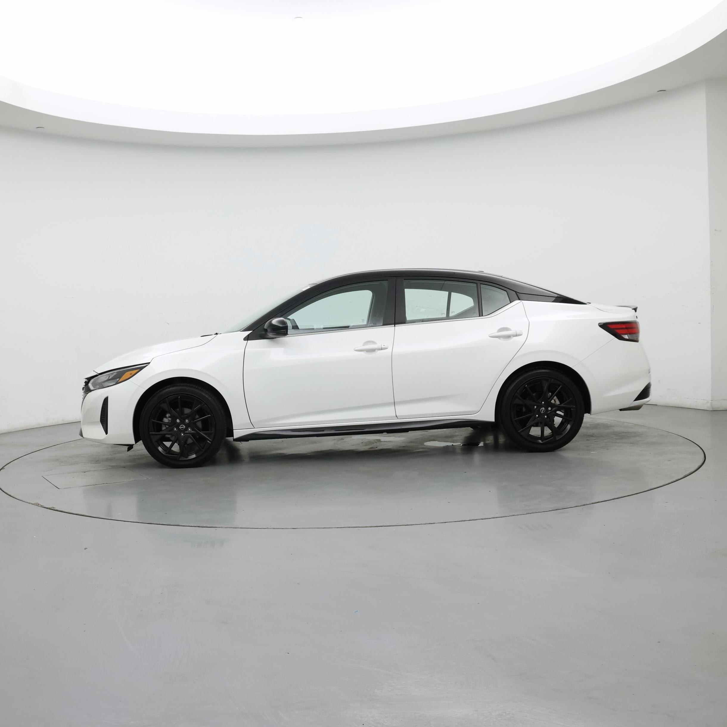 Thumbnail: 2025 Nissan Sentra - 3