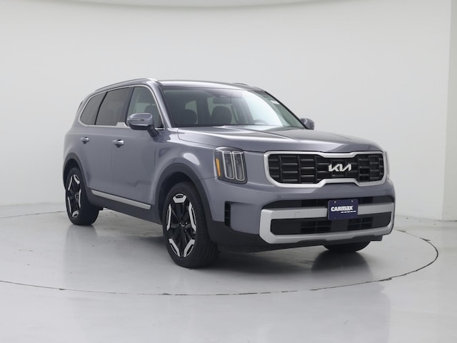 Silver 2025 Kia Telluride S FWD SUV / Crossover Front-Wheel Drive Automatic