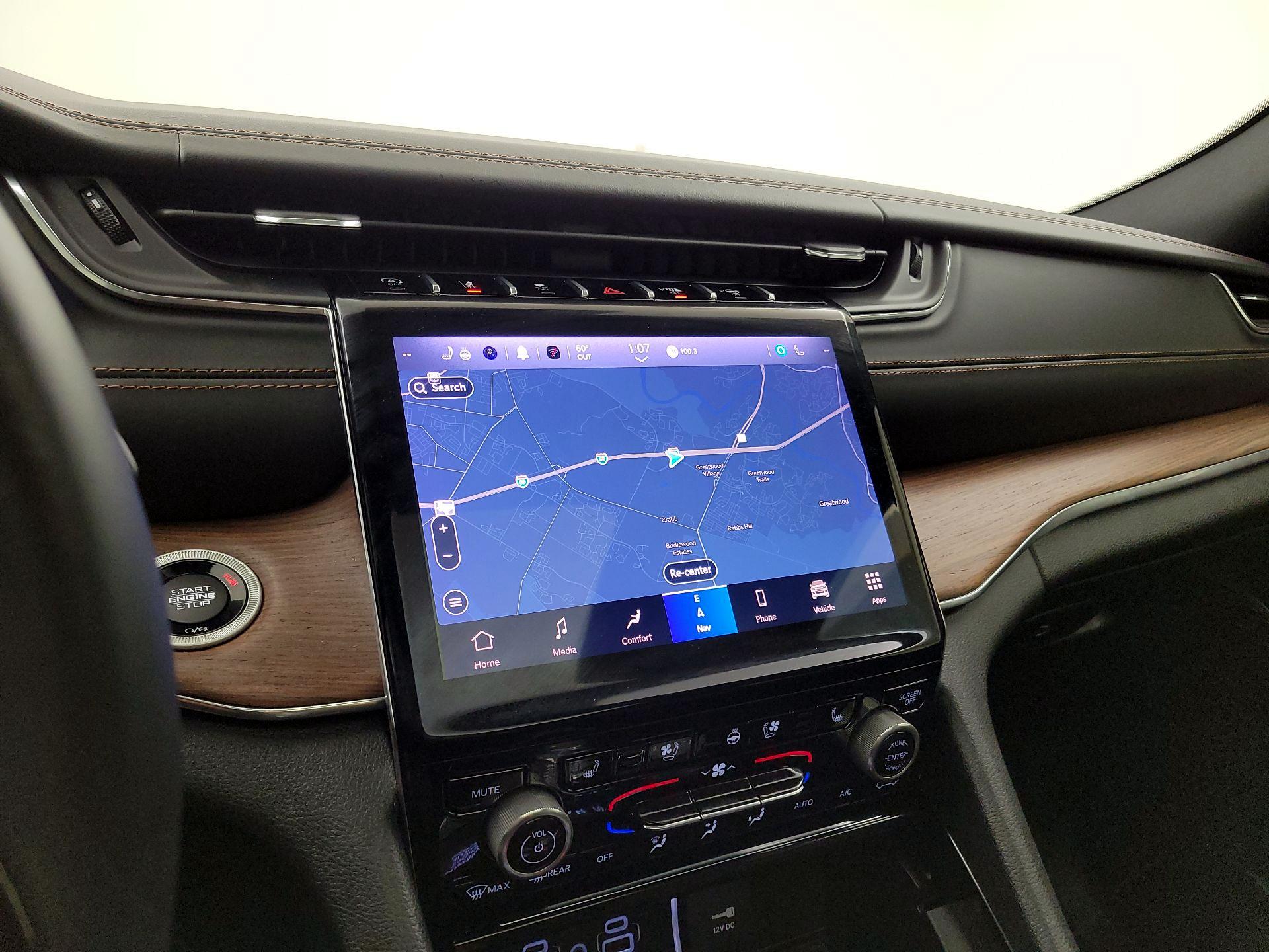 Thumbnail: 2023 Jeep Grand Cherokee - 14