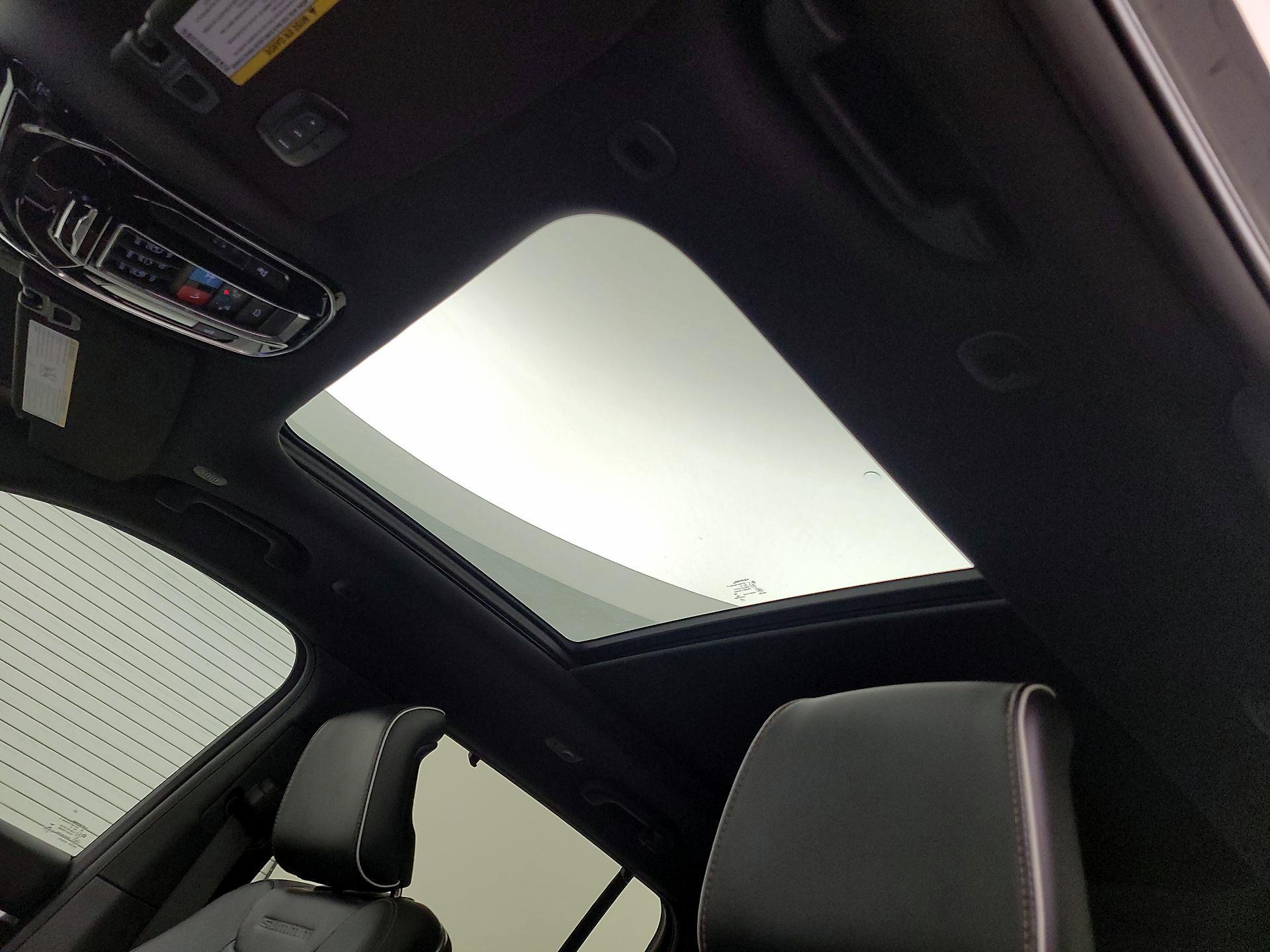 Thumbnail: 2023 Jeep Grand Cherokee - 20