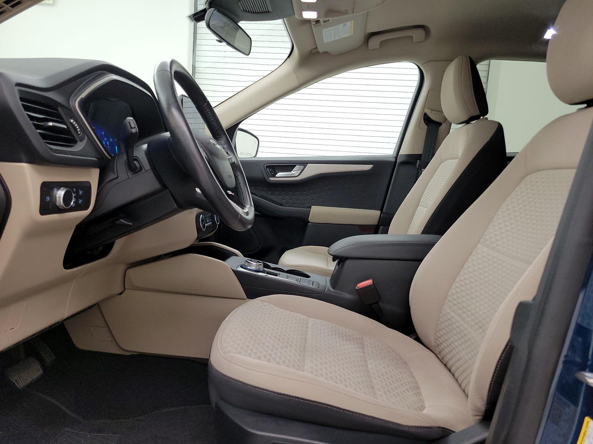 Thumbnail: 2020 Ford Escape - 11