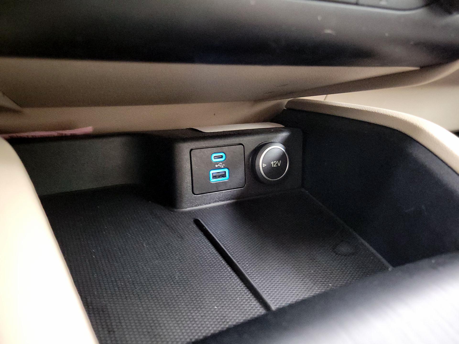 Thumbnail: 2020 Ford Escape - 18