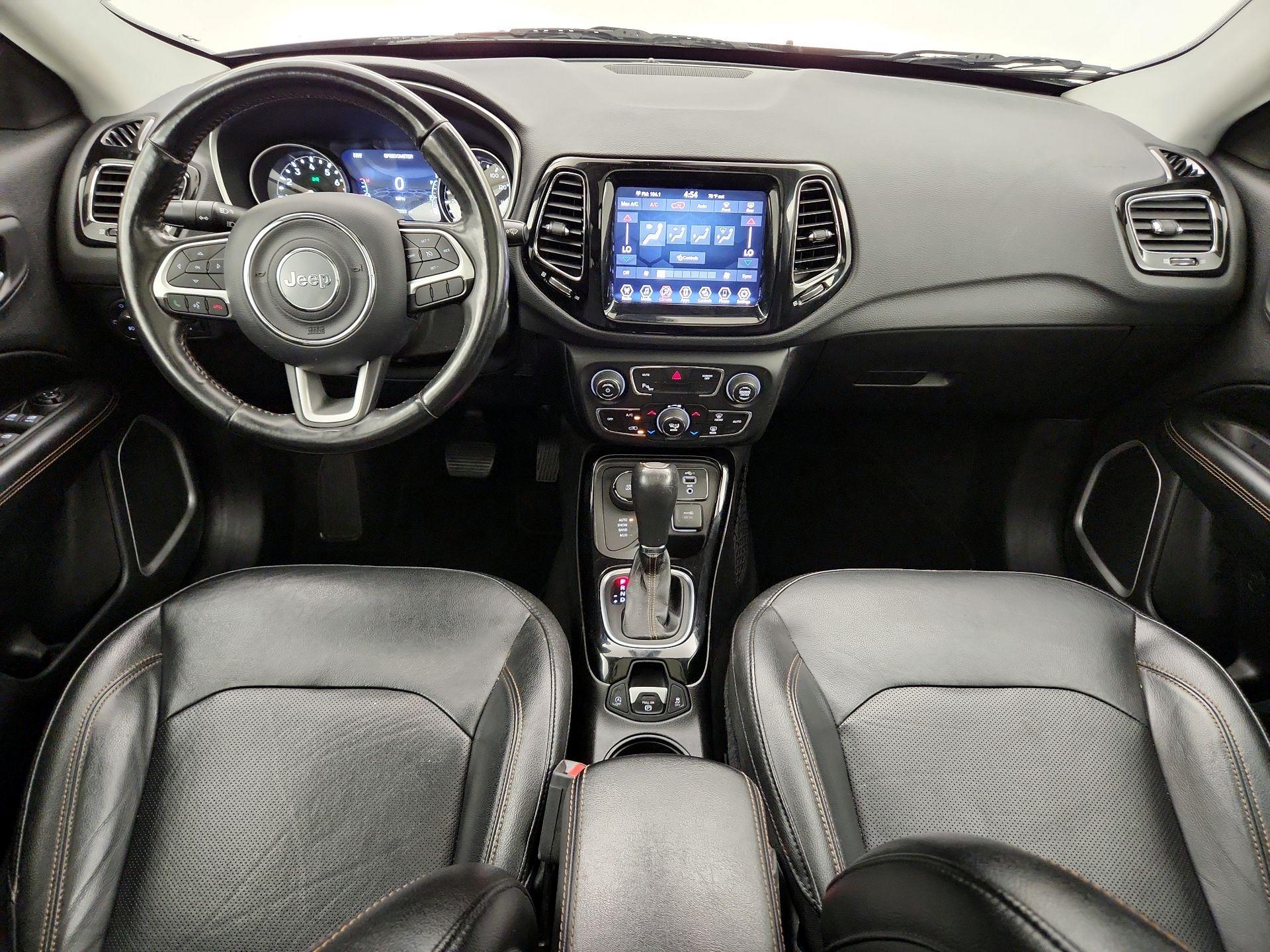 Thumbnail: 2020 Jeep Compass - 9