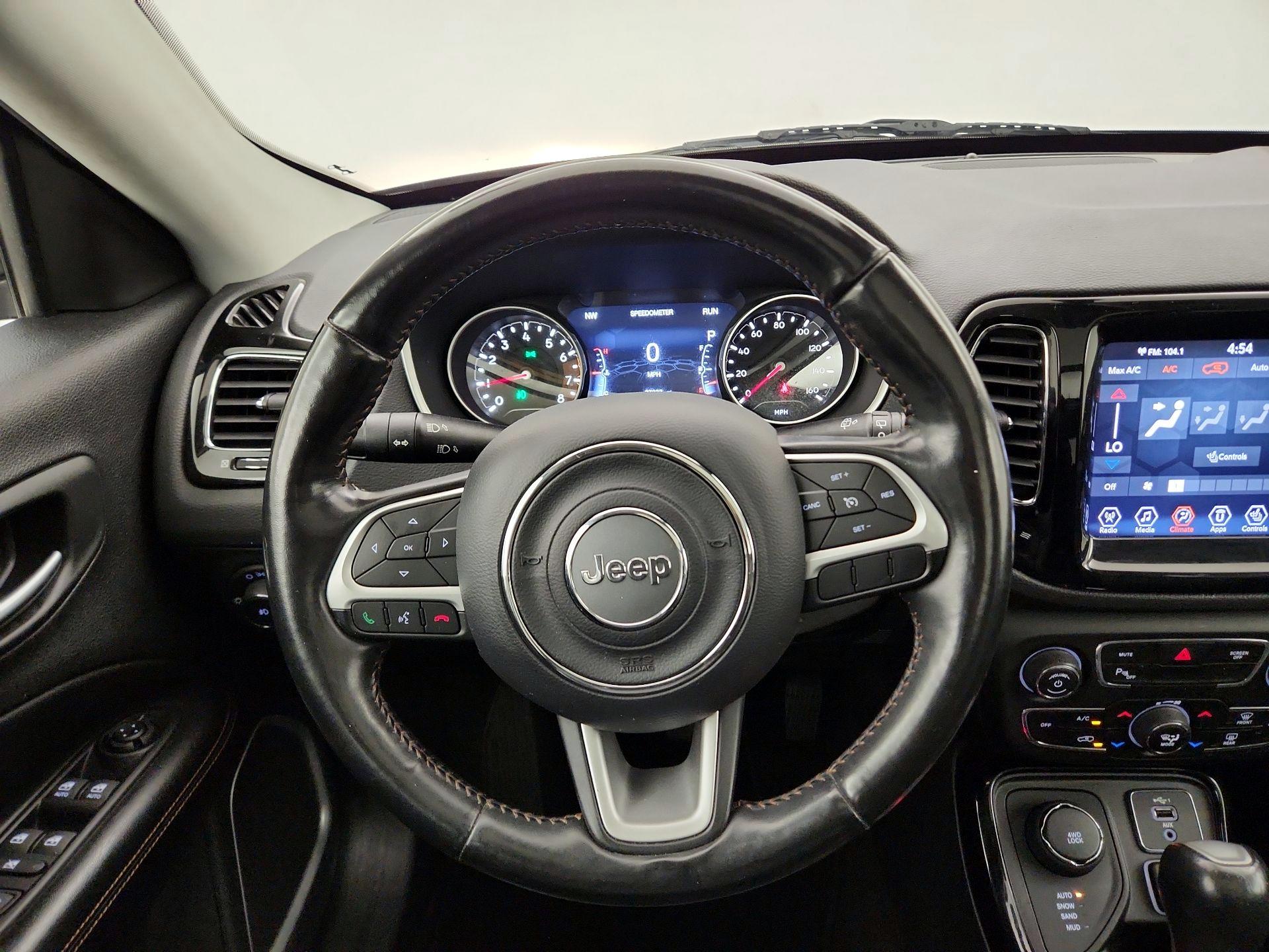 Thumbnail: 2020 Jeep Compass - 10