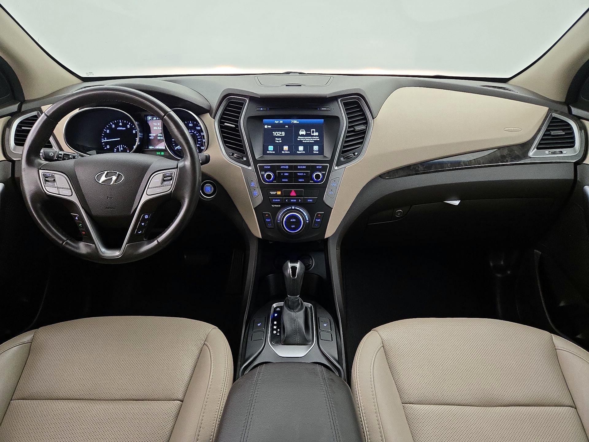 Thumbnail: 2017 Hyundai Santa Fe - 9