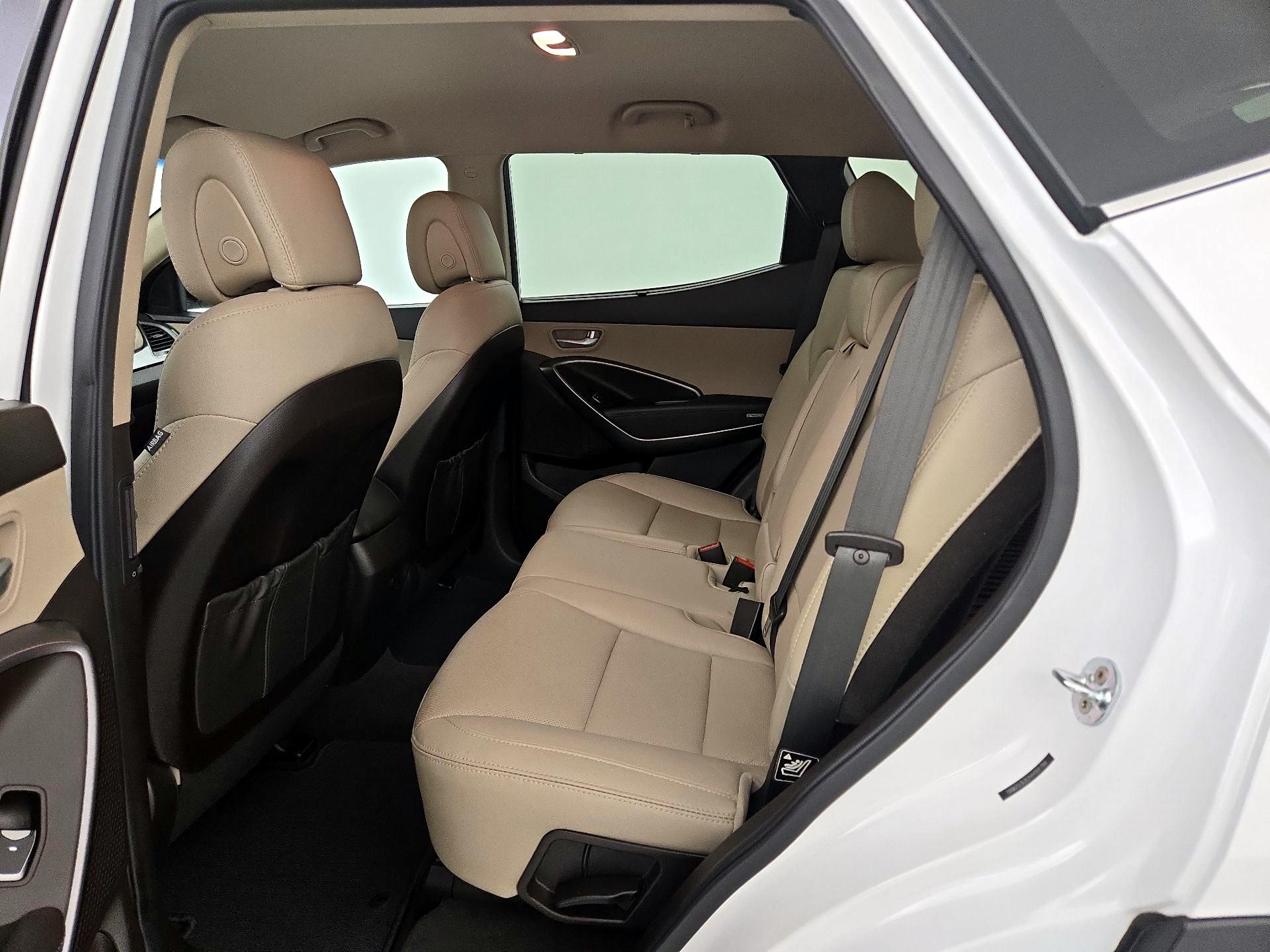 Thumbnail: 2017 Hyundai Santa Fe - 19