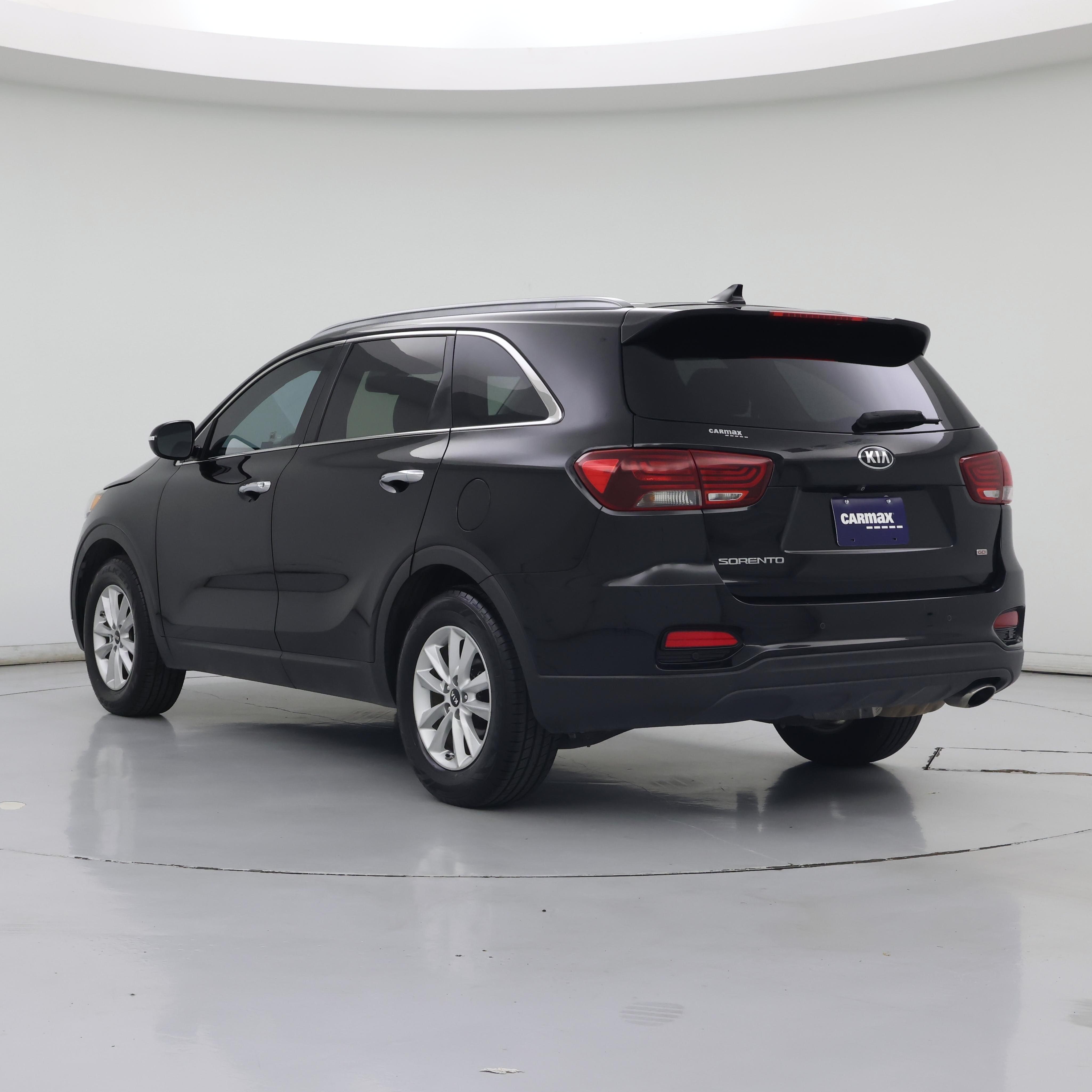 Thumbnail: 2019 Kia Sorento - 2