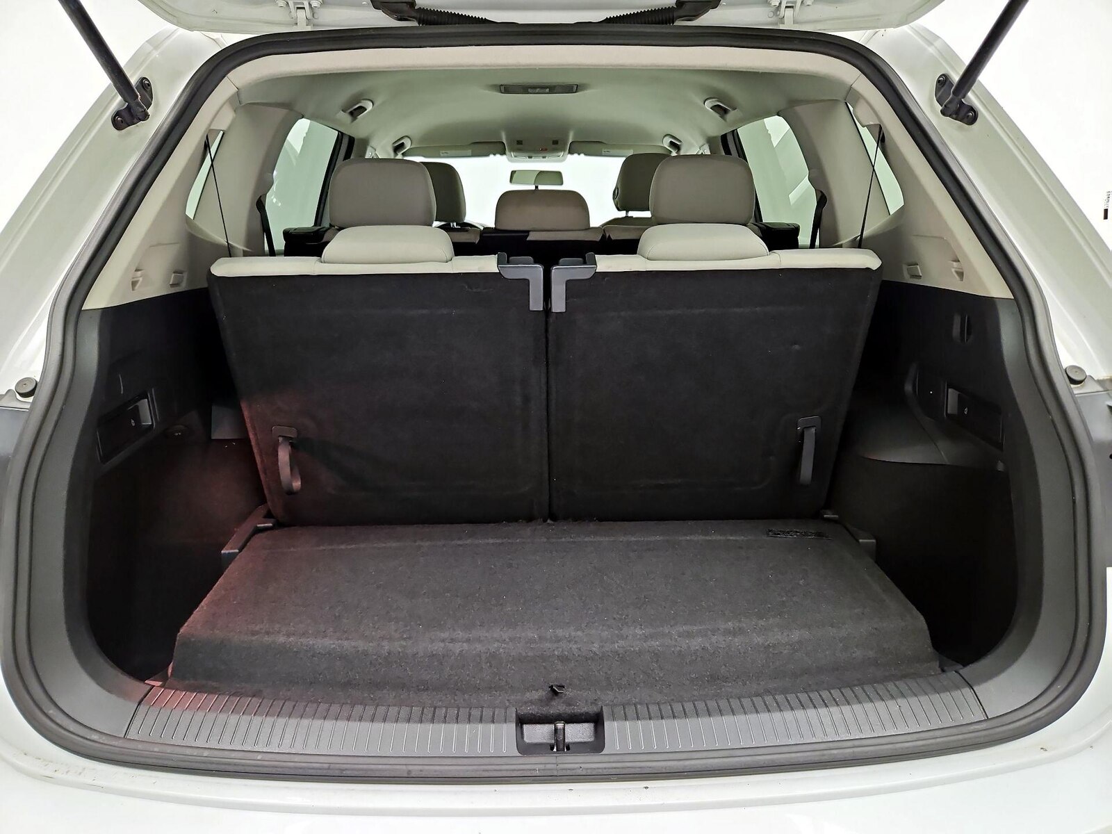 2020 Volkswagen Tiguan S - Photo 22