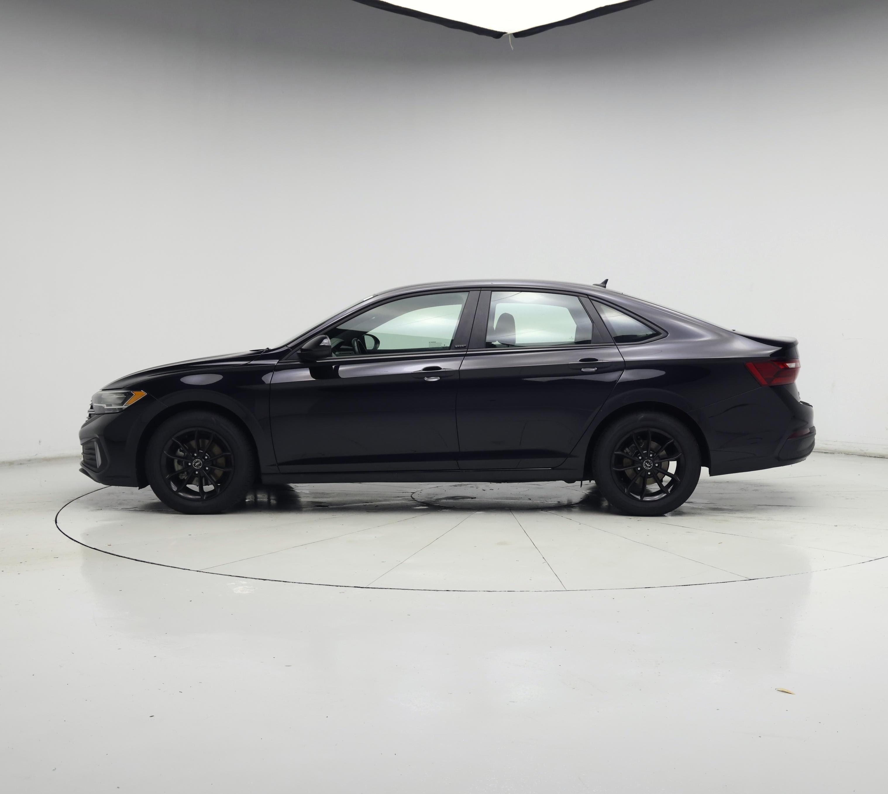 Thumbnail: 2024 Volkswagen Jetta - 3