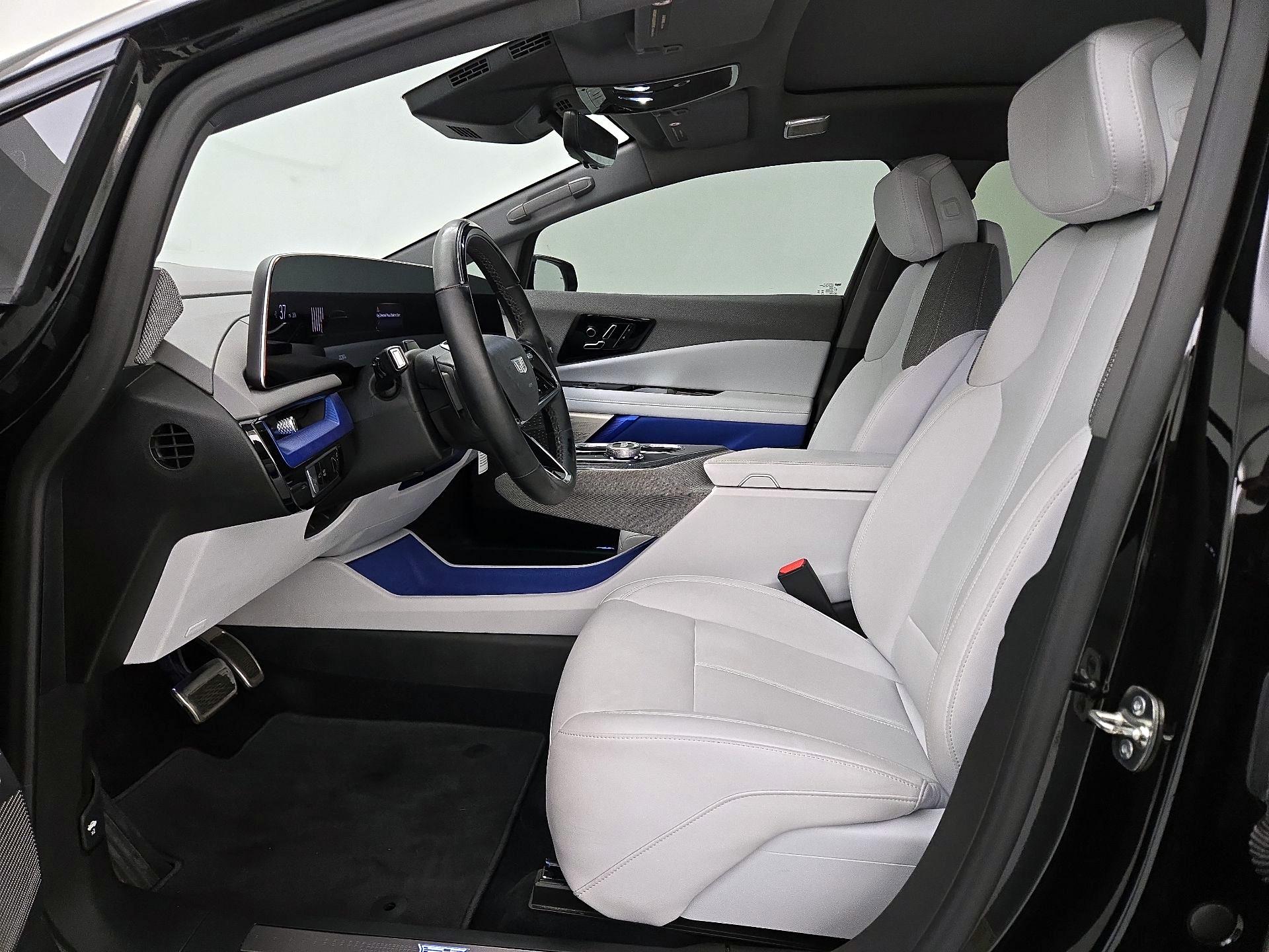 Thumbnail: 2025 Cadillac Optiq - 11