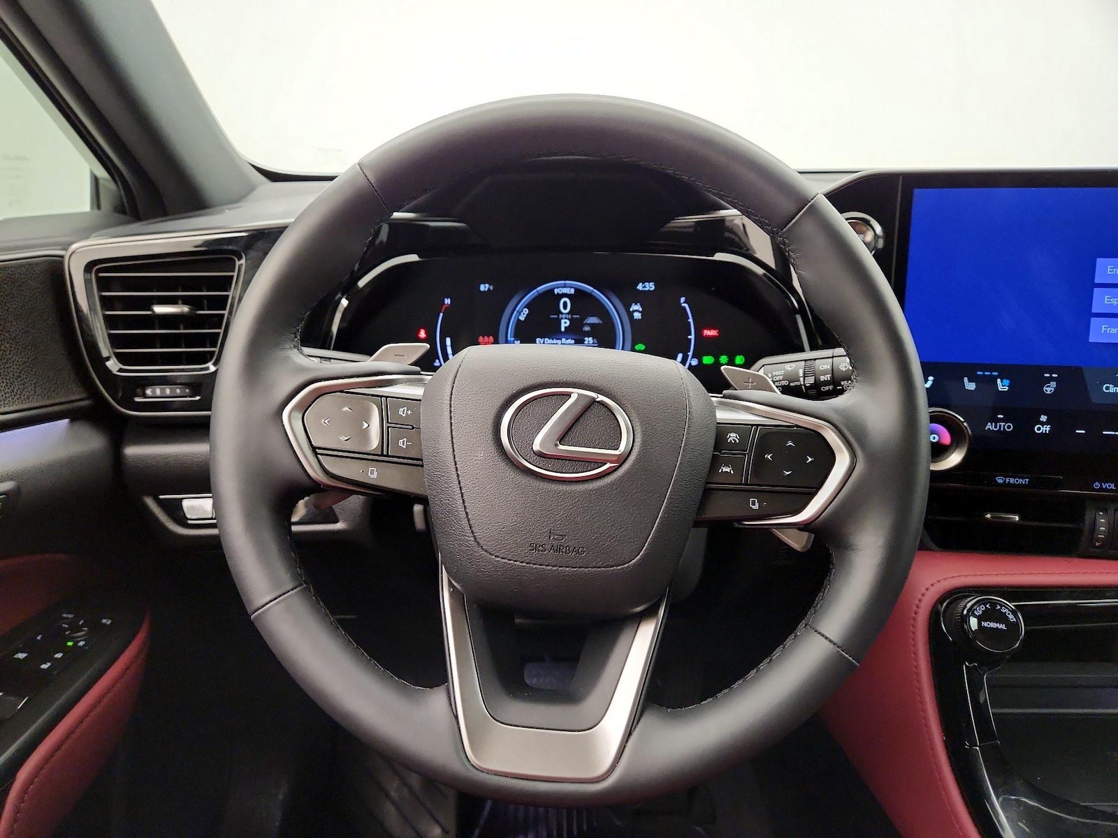 2025 Lexus NX Hybrid 350h - Photo 11