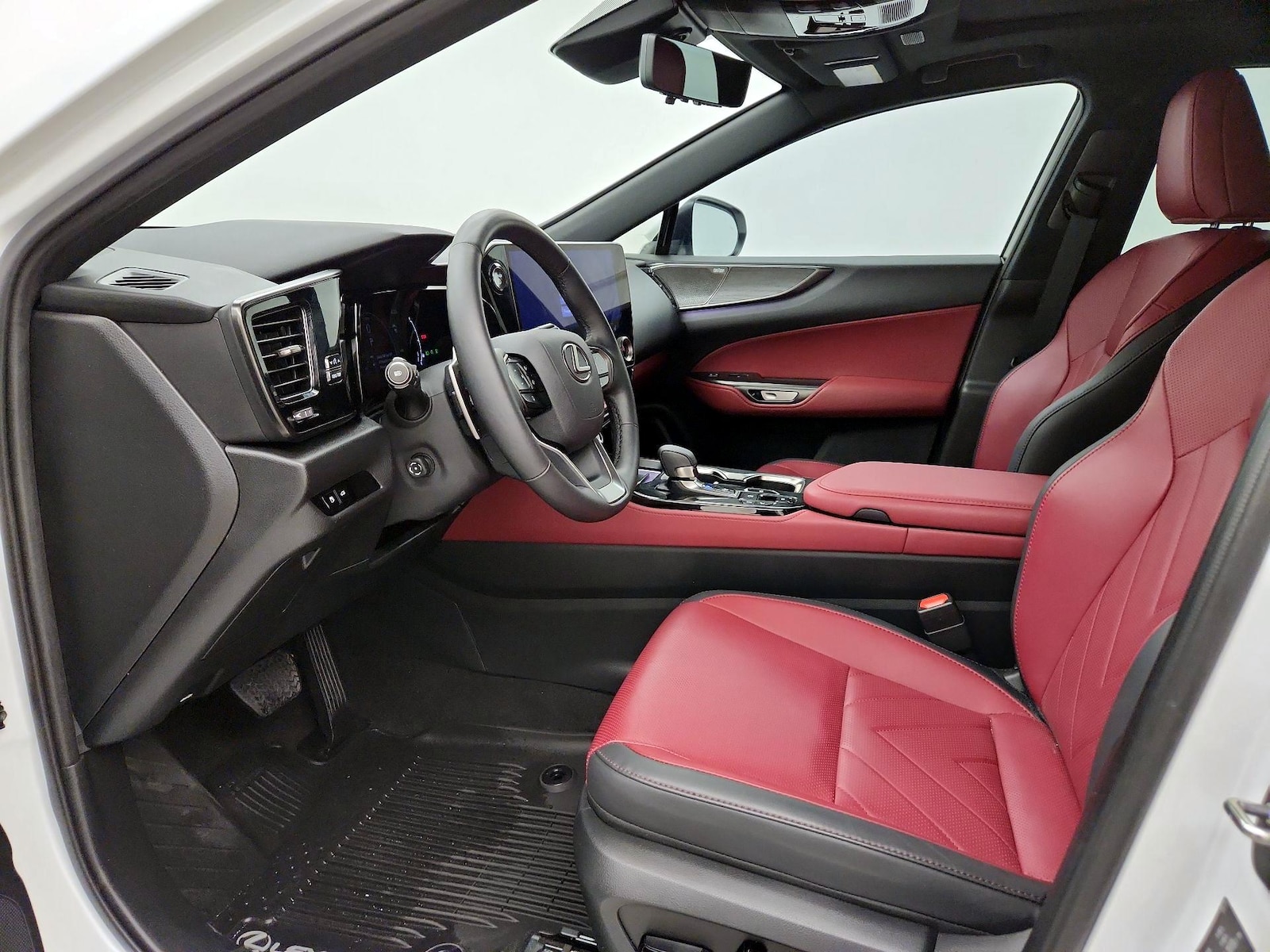 2025 Lexus NX Hybrid 350h - Photo 12