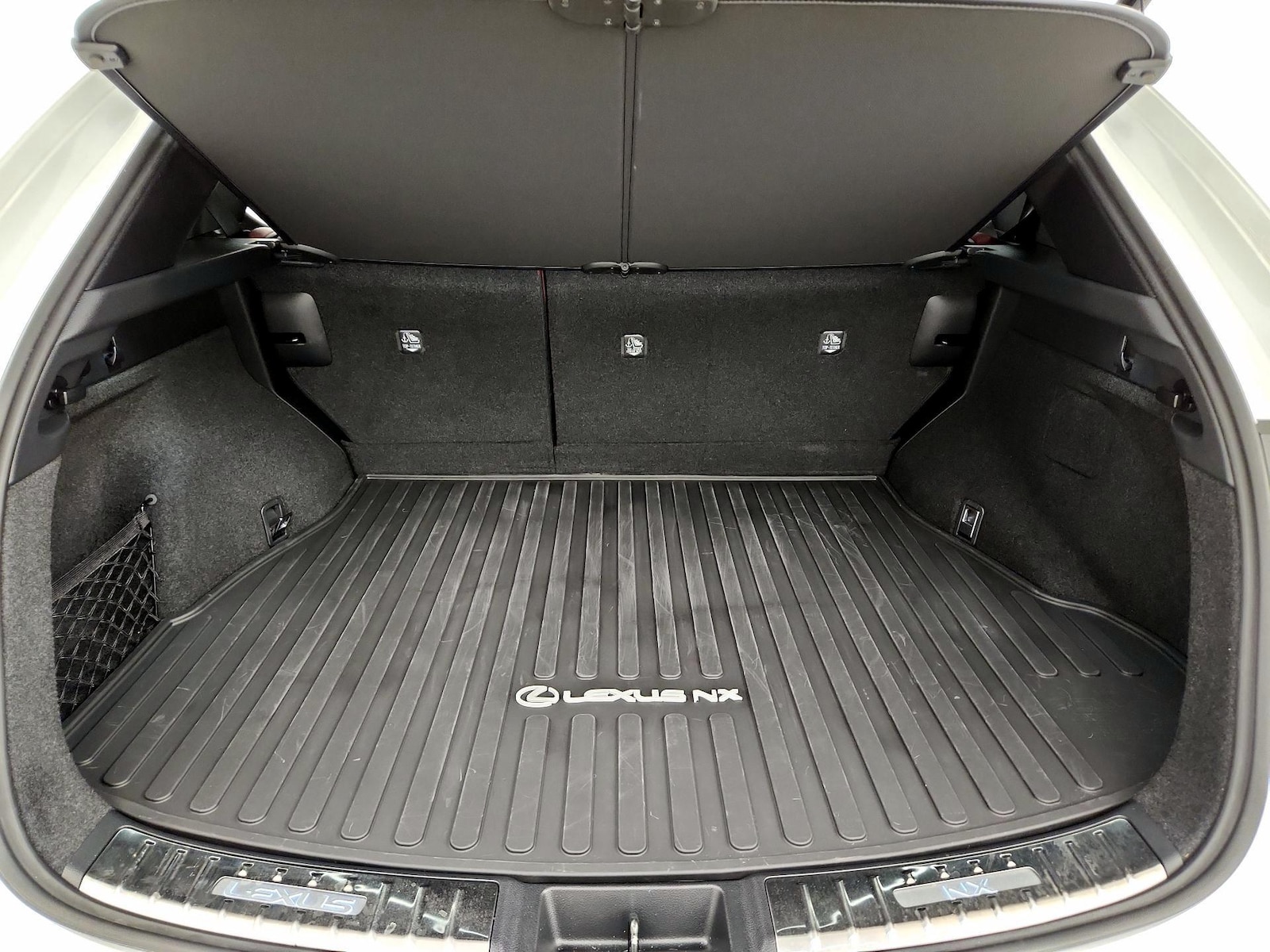 2025 Lexus NX Hybrid 350h - Photo 22