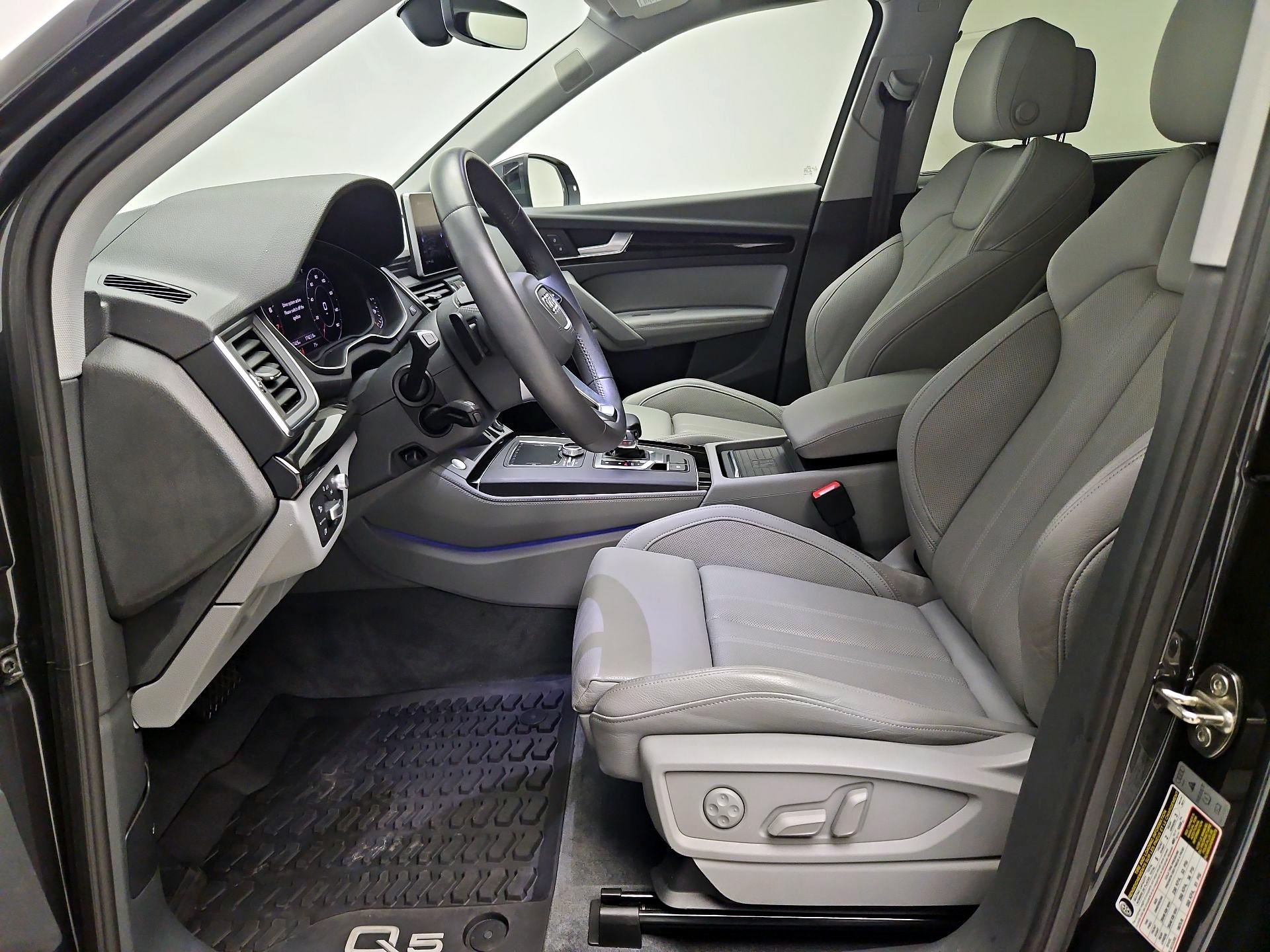 Thumbnail: 2020 Audi Q5 - 11