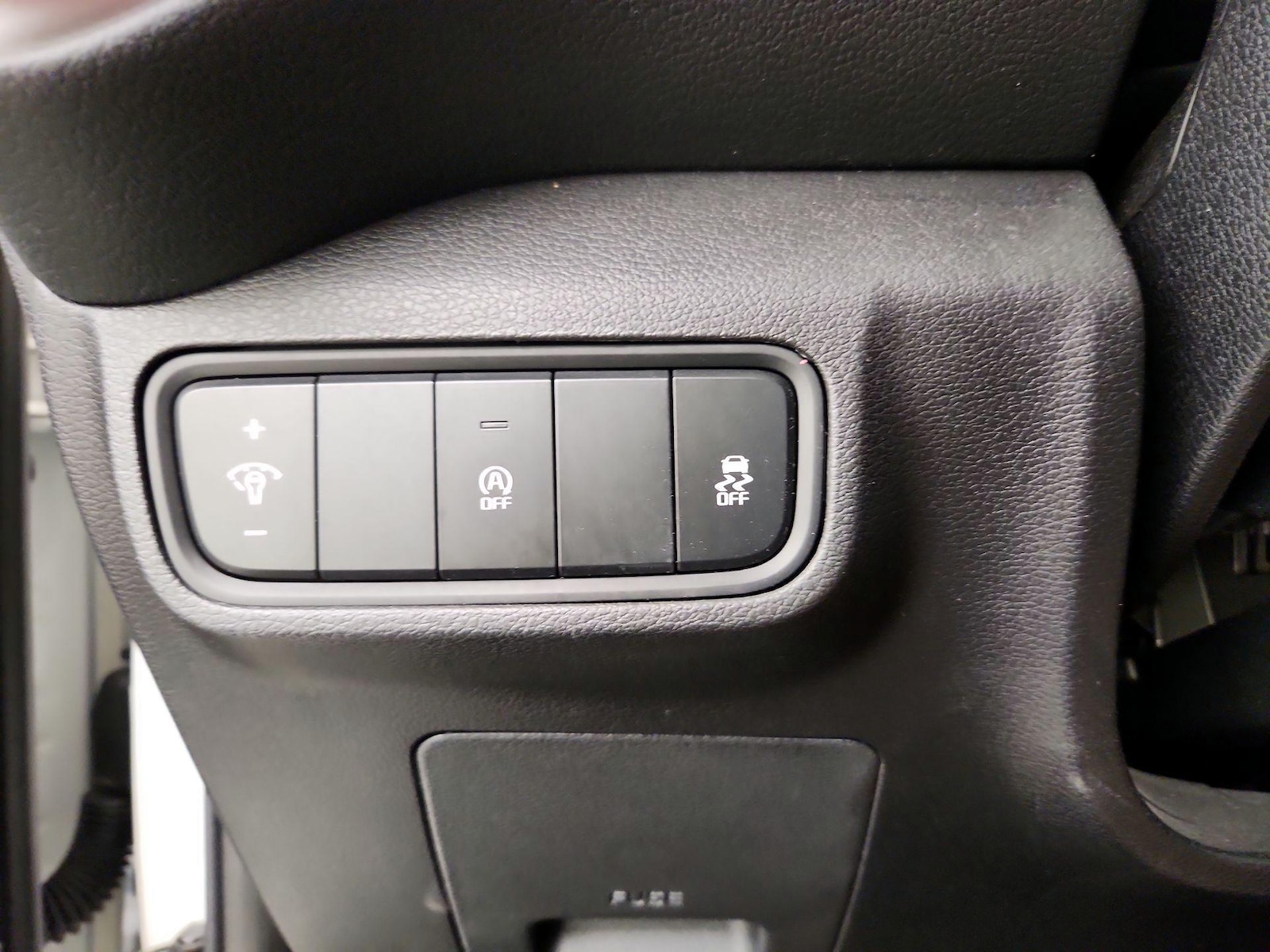 2021 Kia Soul LX - Photo 14