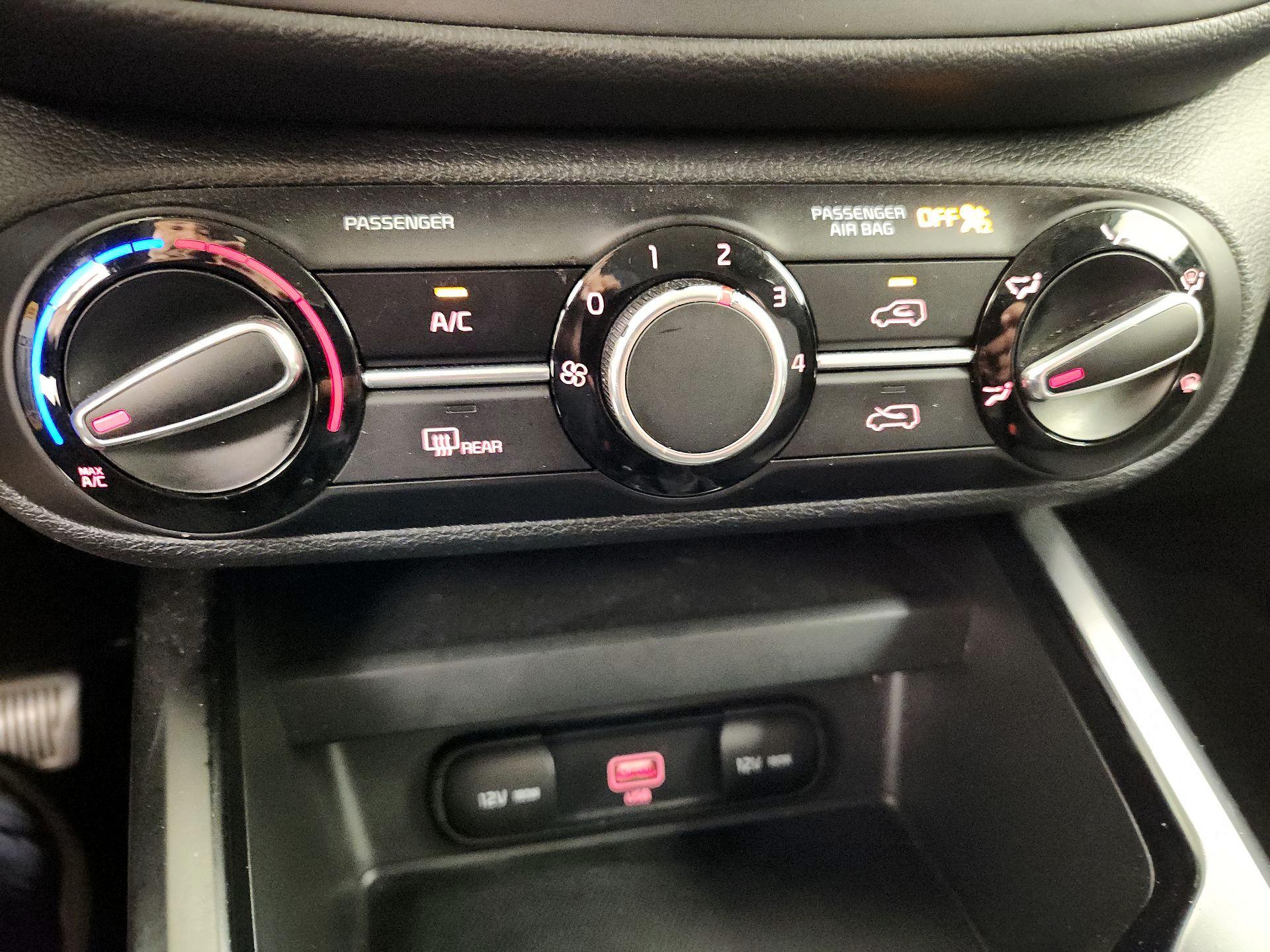Thumbnail: 2021 Kia Soul - 16