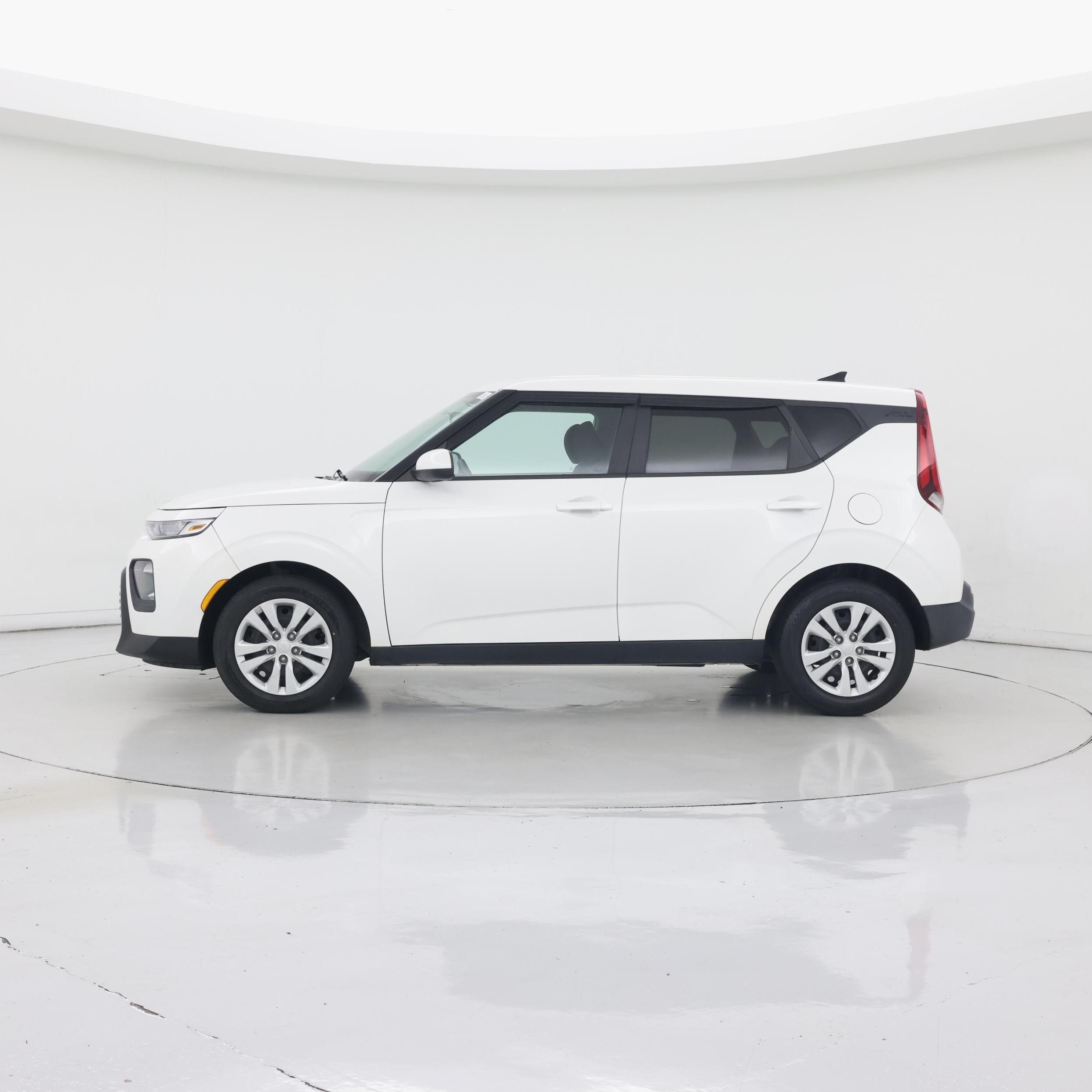 Thumbnail: 2021 Kia Soul - 3