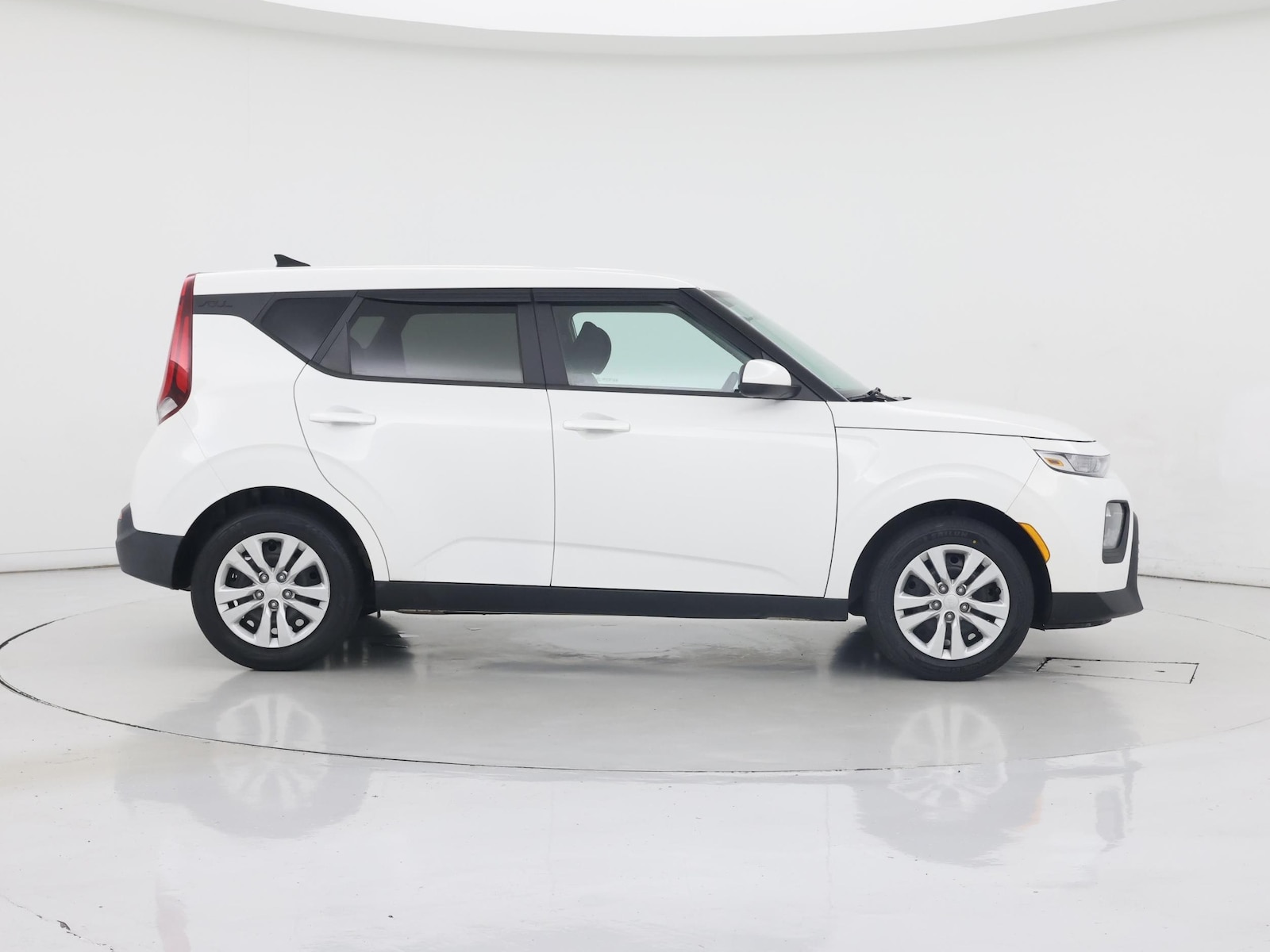 2021 Kia Soul LX - Photo 8