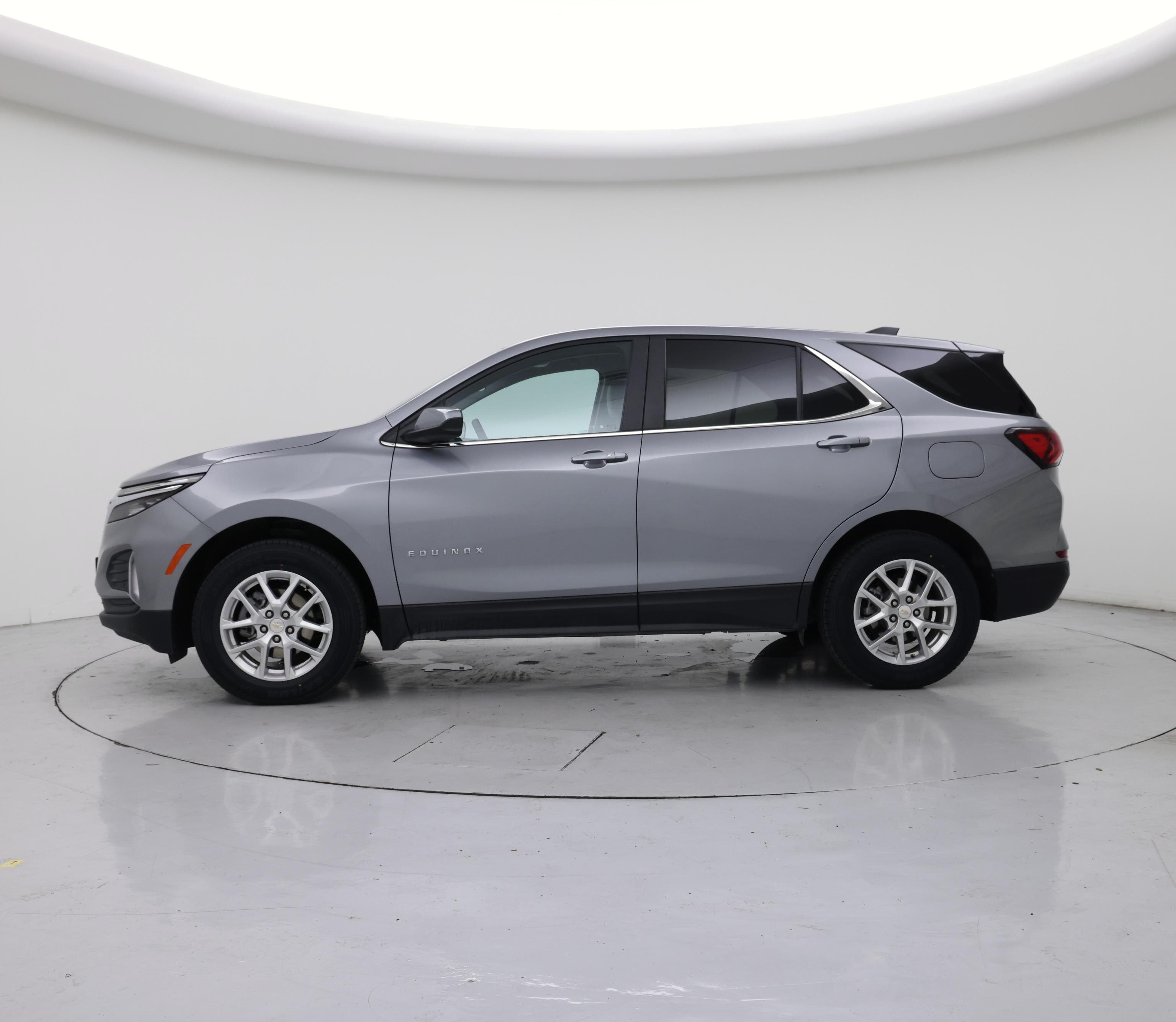 Thumbnail: 2023 Chevrolet Equinox - 3